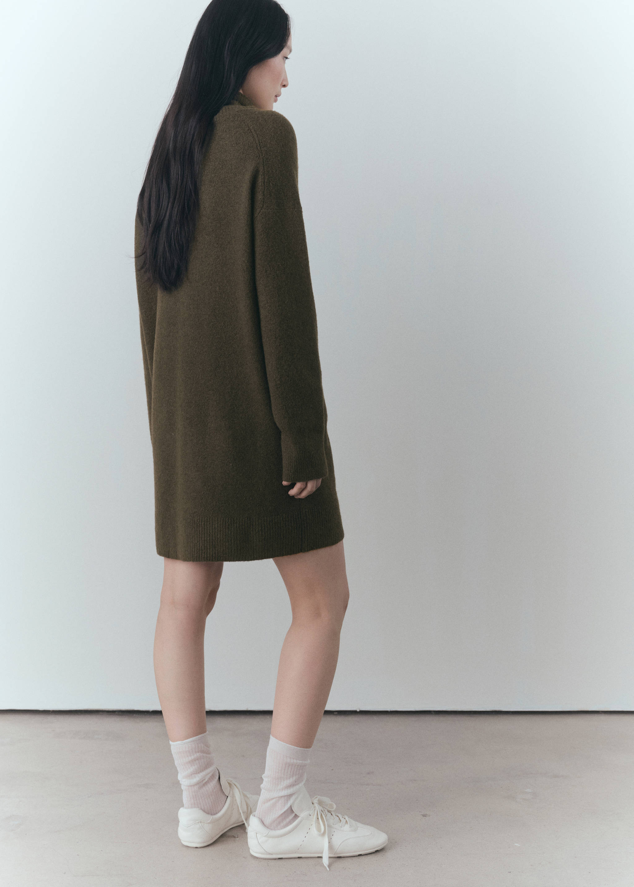 Knitted turtleneck dress - Reverse of the article