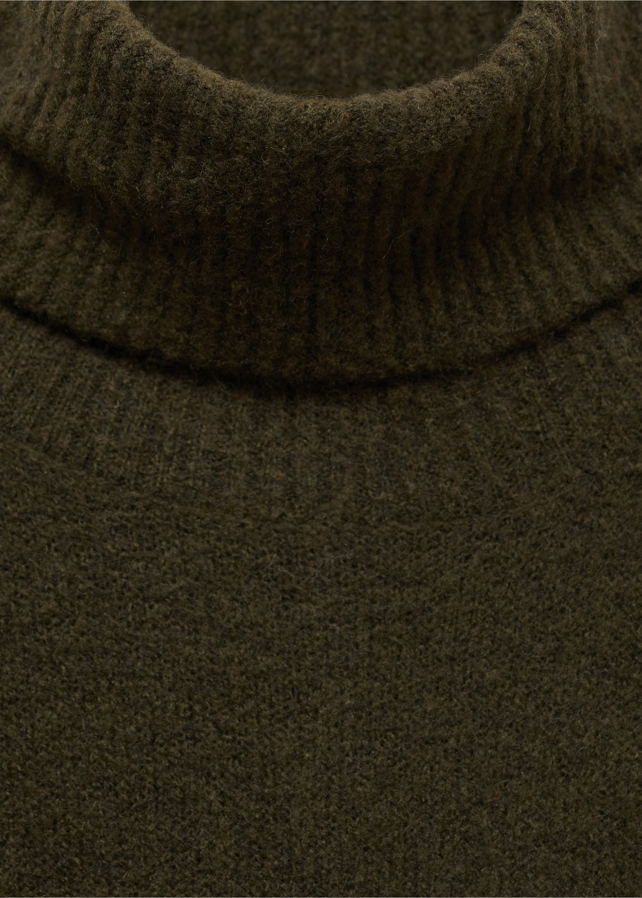 Knitted turtleneck dress - Details of the article 8, Khaki. Ref: 87040284-00.