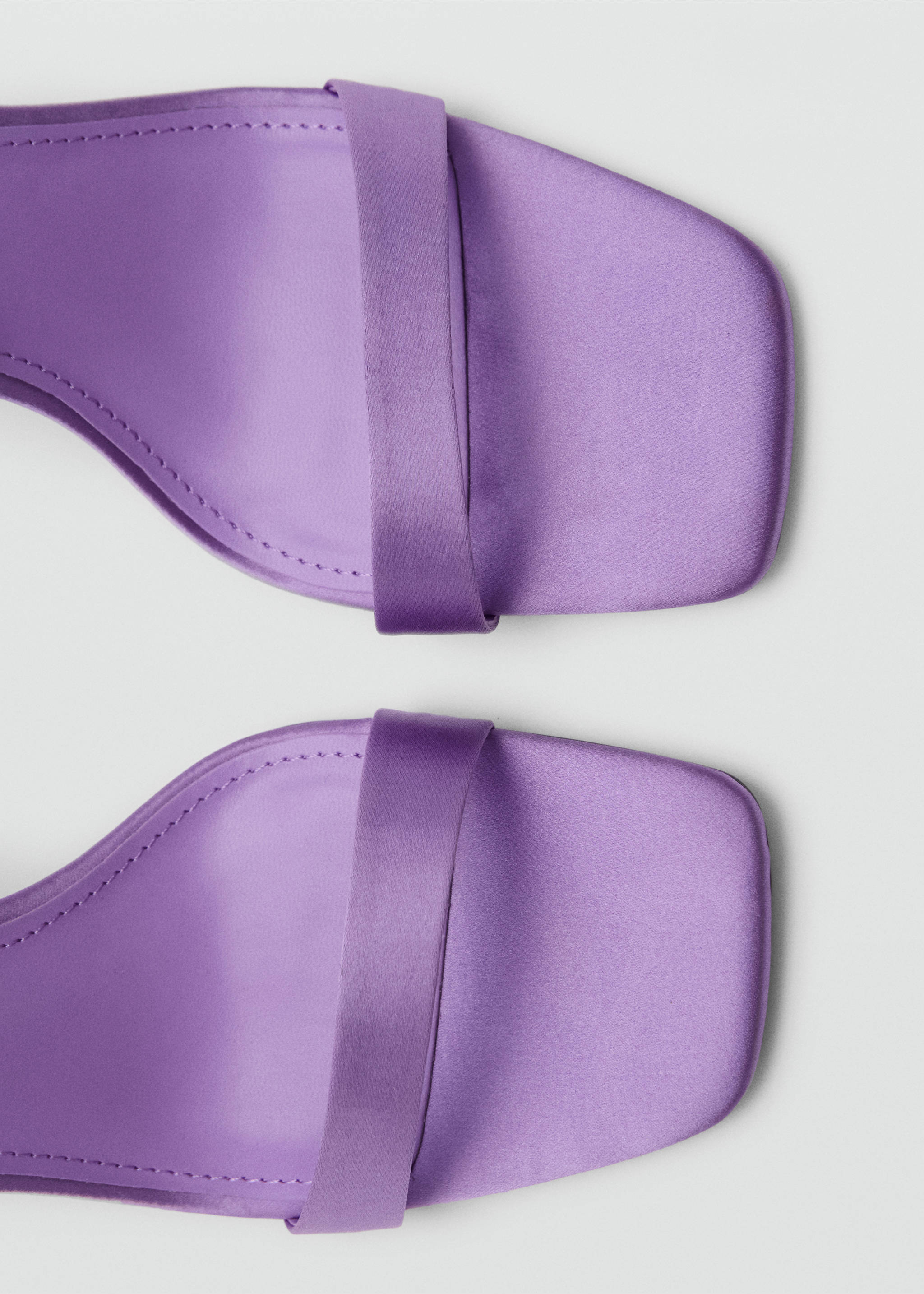 Haksandaal met vierkante neus - Detail van het artikel 2, Lila. Ref: 87040289-00.
