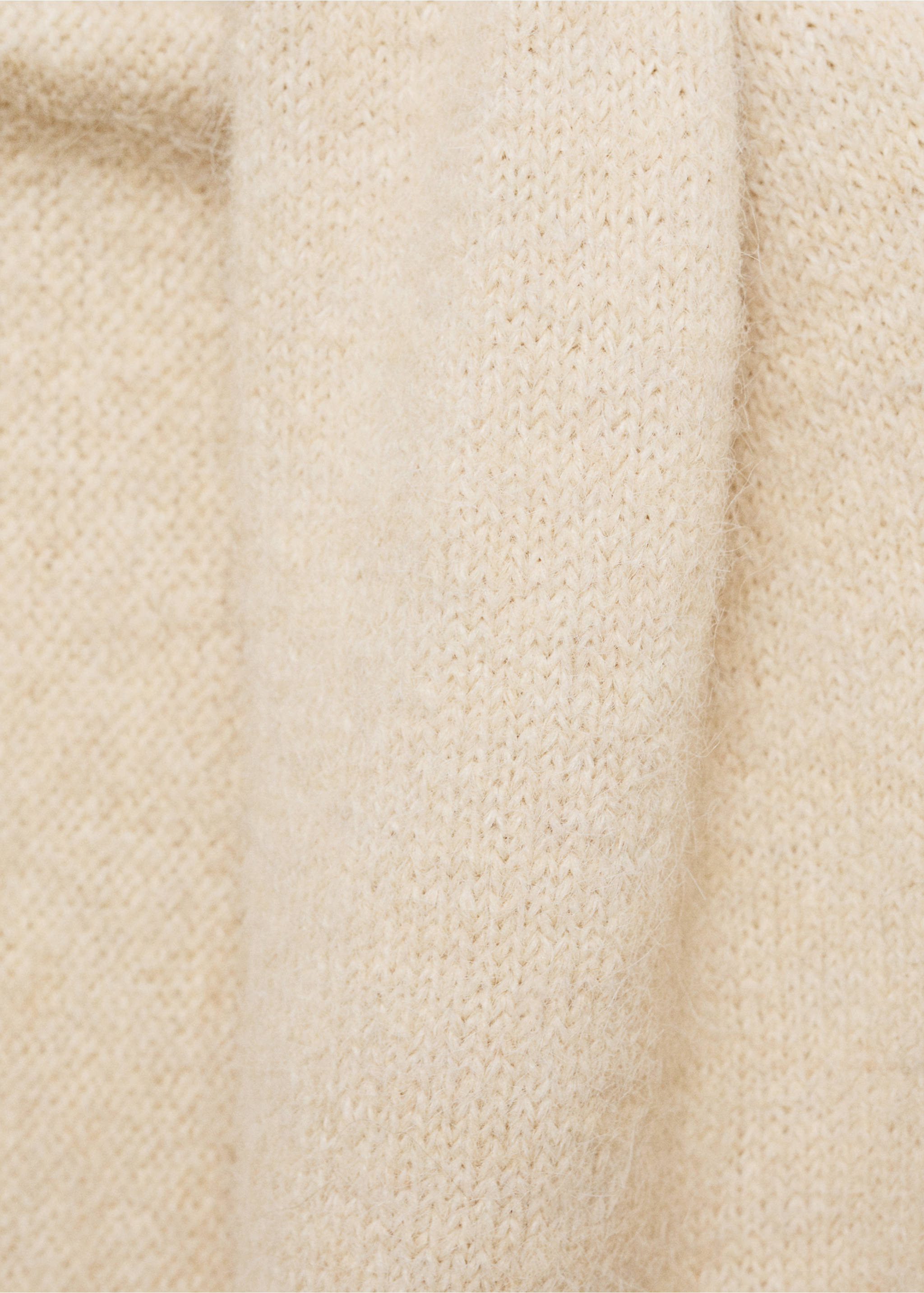 Knitted shawl with fringed ends - Details of the article 1, Beige. Ref: 87040295-00.