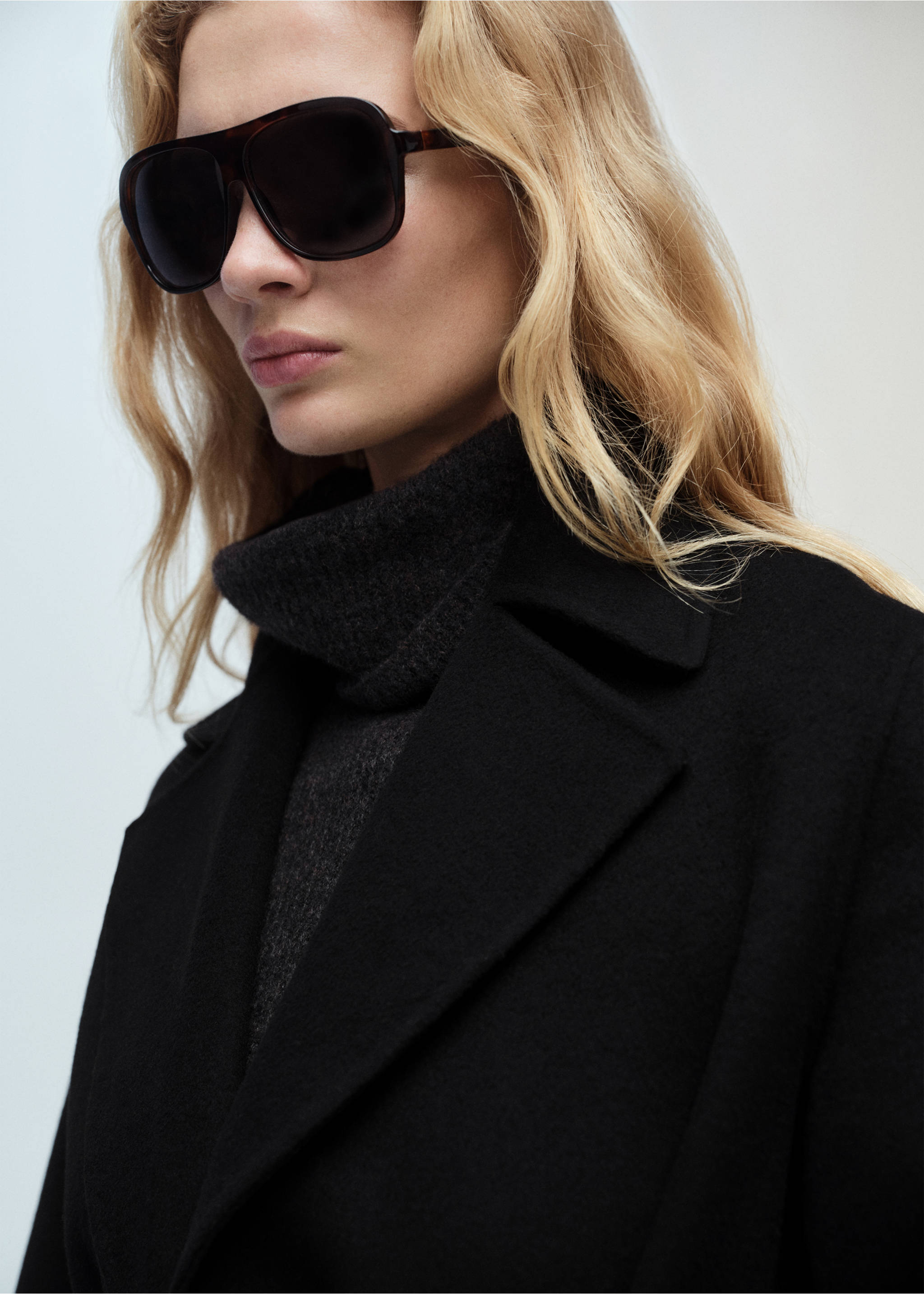 Belt handmade coat - Details of the article 1, Black. Ref: 87040343-00.