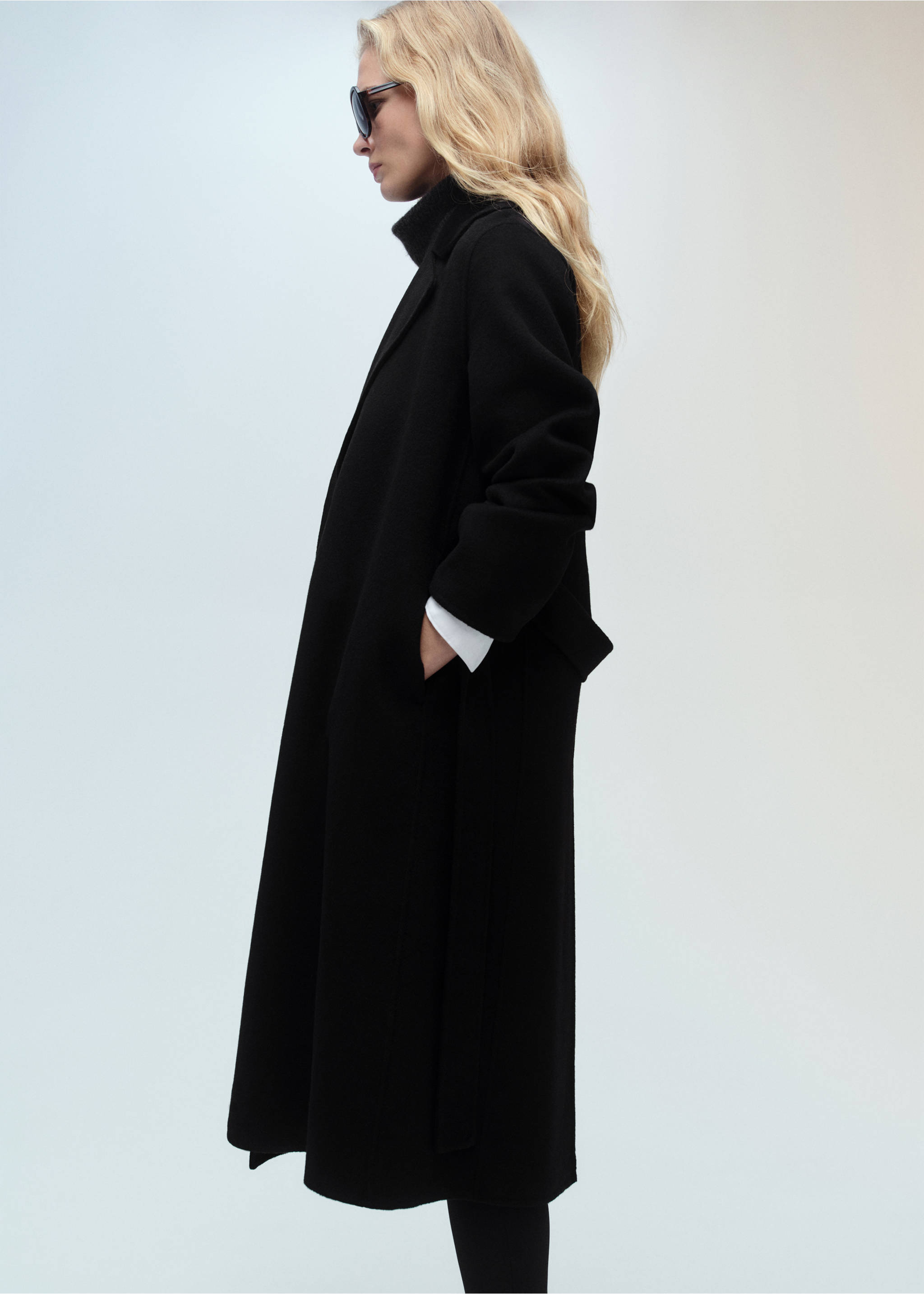 Belt handmade coat - Details of the article 2, Black. Ref: 87040343-00.