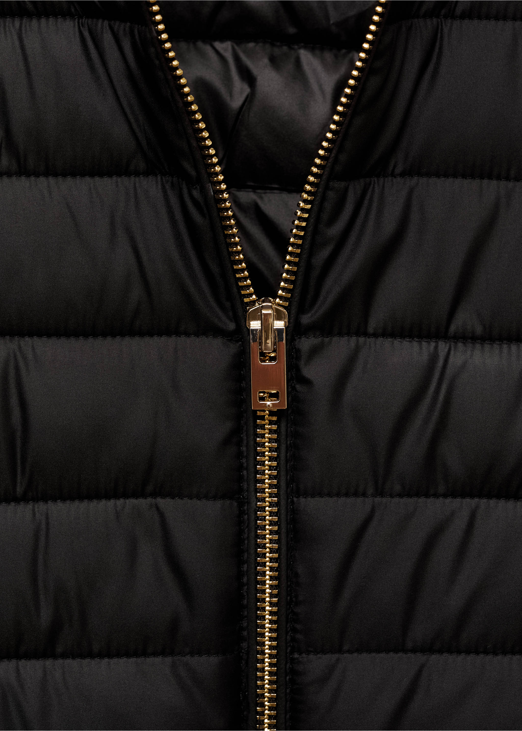 Vadderad väst - Detaljer om artikeln 8, Svart. Ref: 87040346-00.