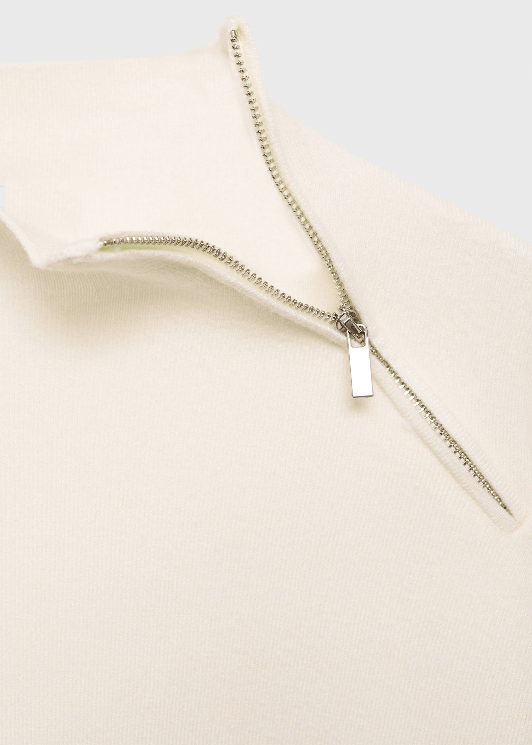 Perkins-neck sweater with zip - Details of the article 8, Ecru. Ref: 87040352-00.