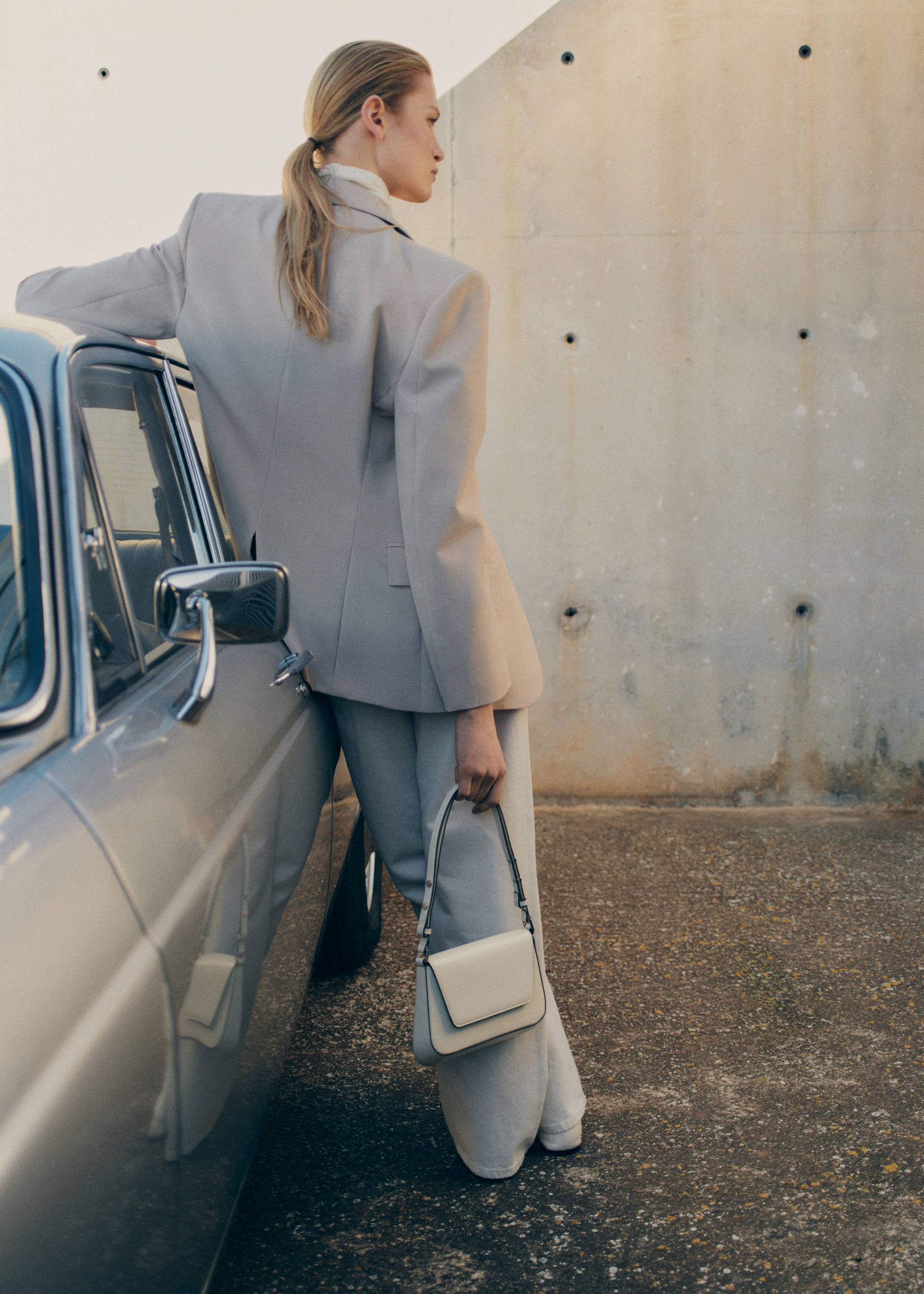 Τσάντα ώμου με λουρί - Γενικό πλάνο