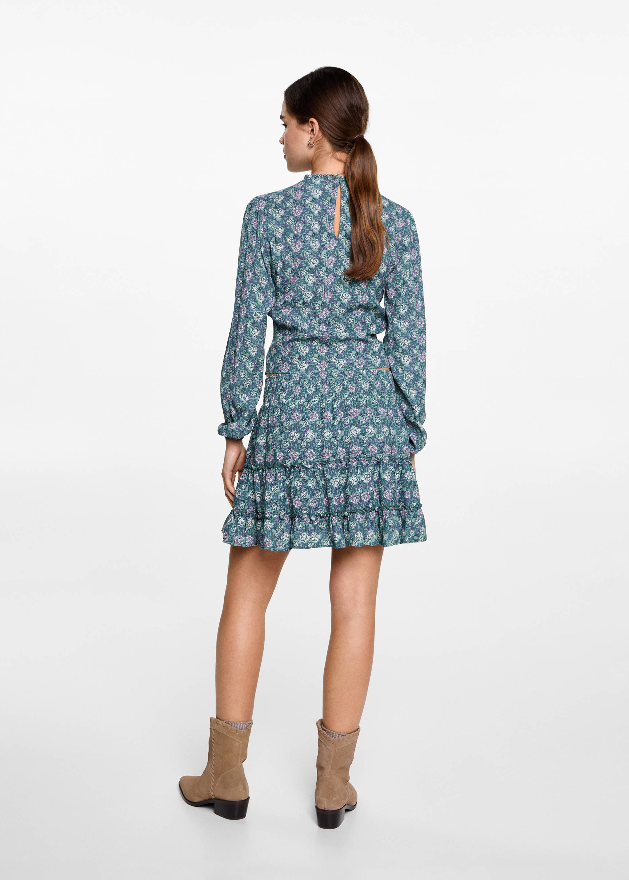 Gemusterter Rüschenrock - Rückseite des Artikels