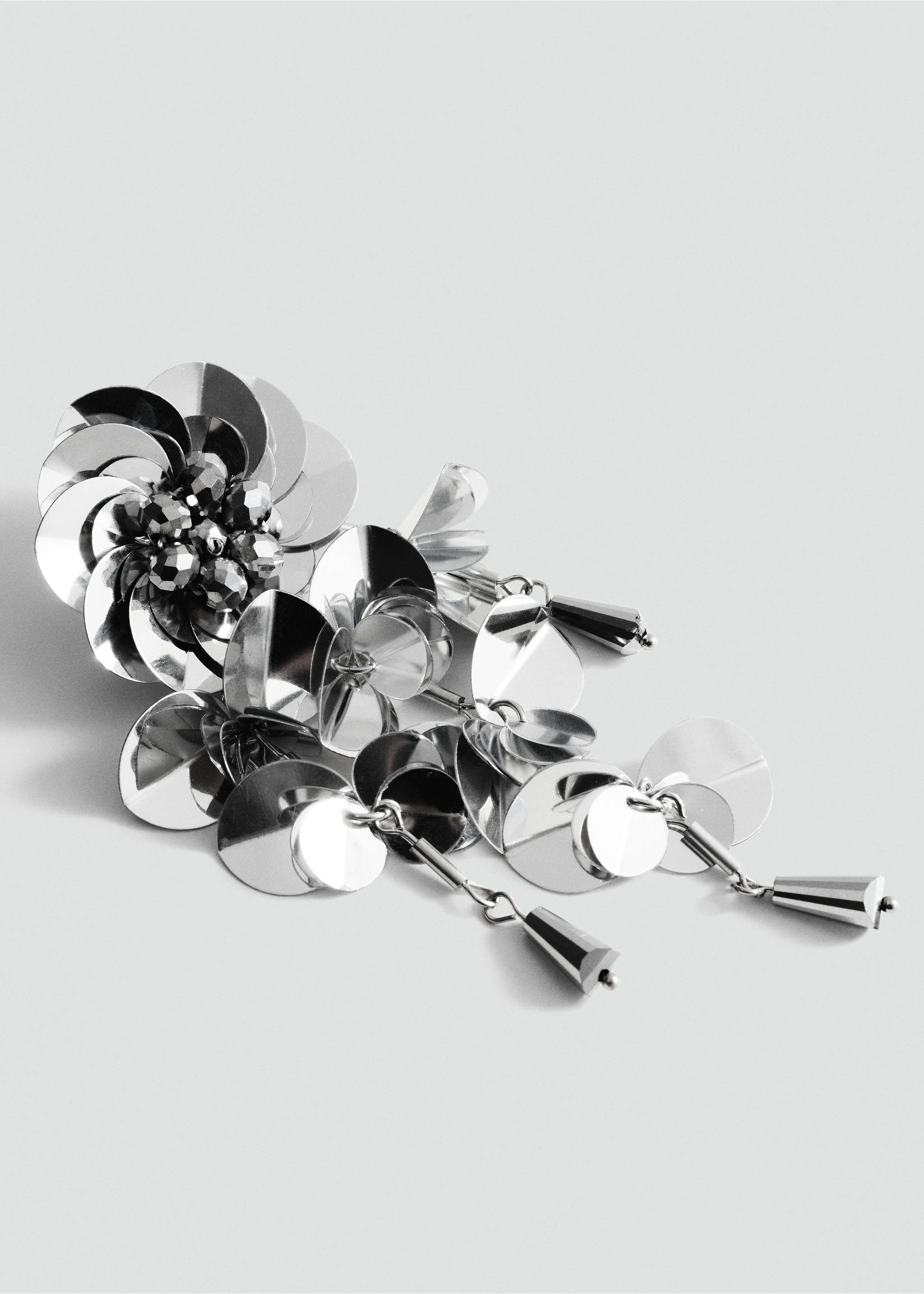 Orecchini perline ciondoli - Piano medio, Argento. Ref: 87040371-00.