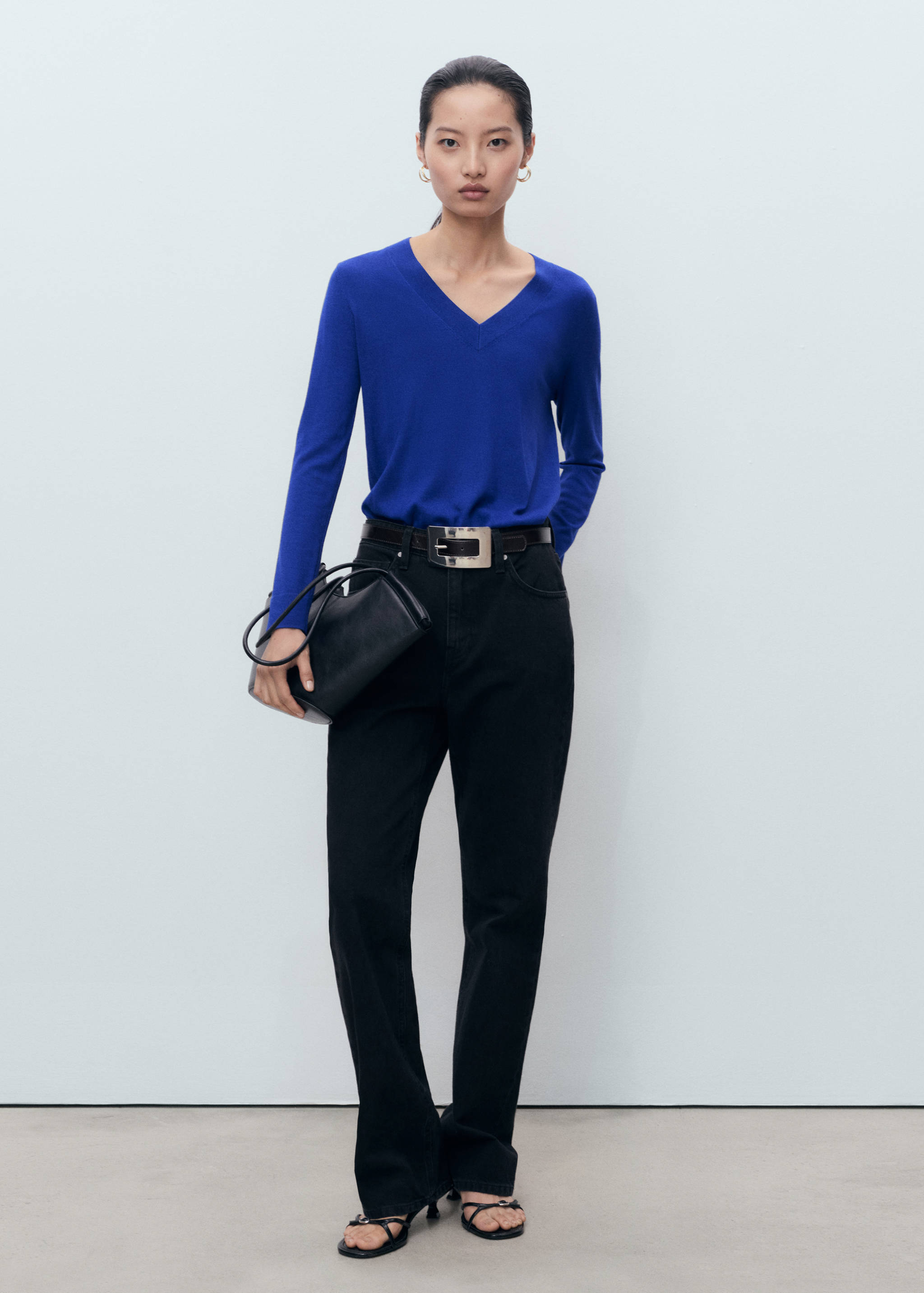 Strickpullover mit V-Ausschnitt - Allgemeine Ansicht