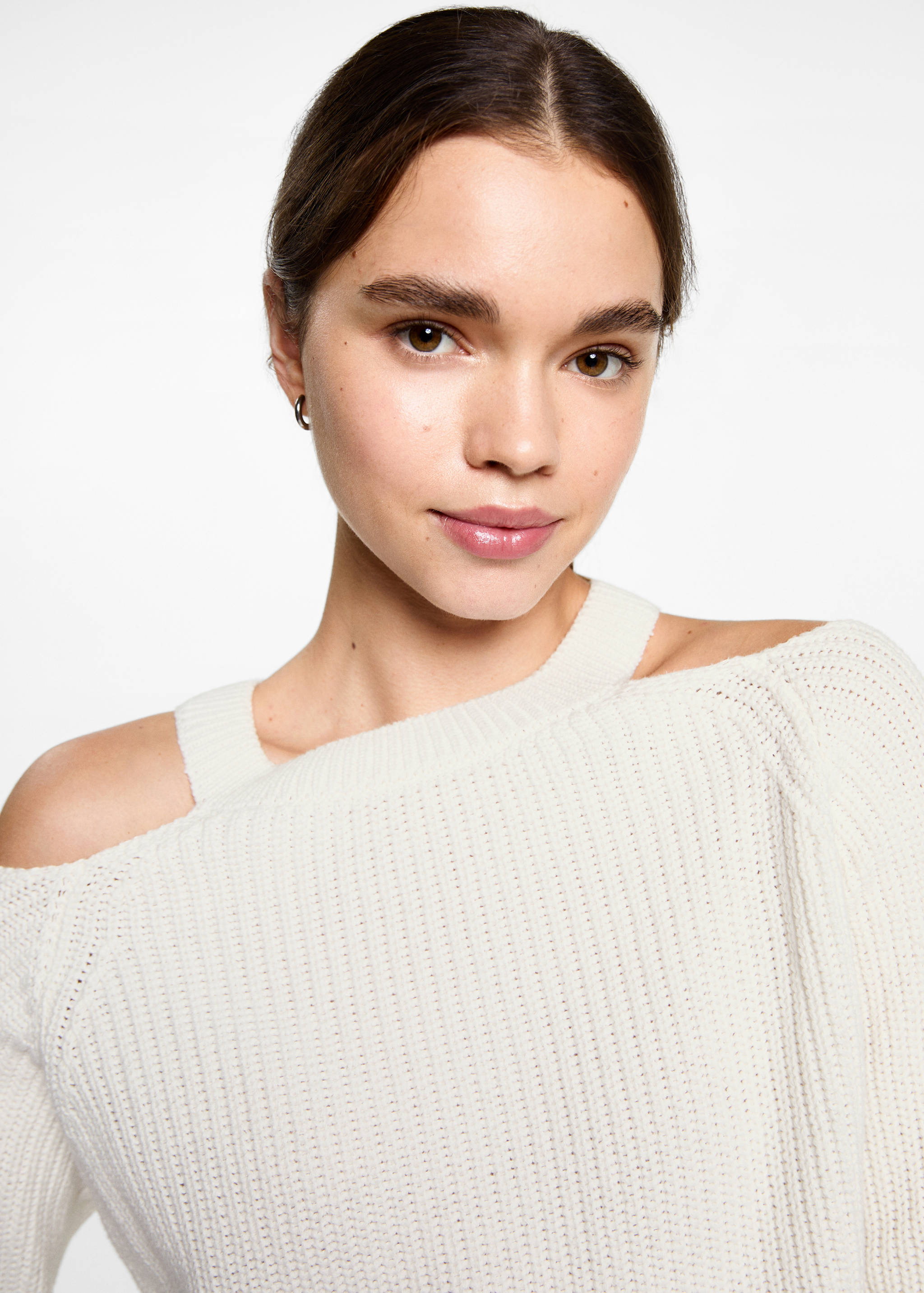 Off shoulders sweater - Details of the article 1