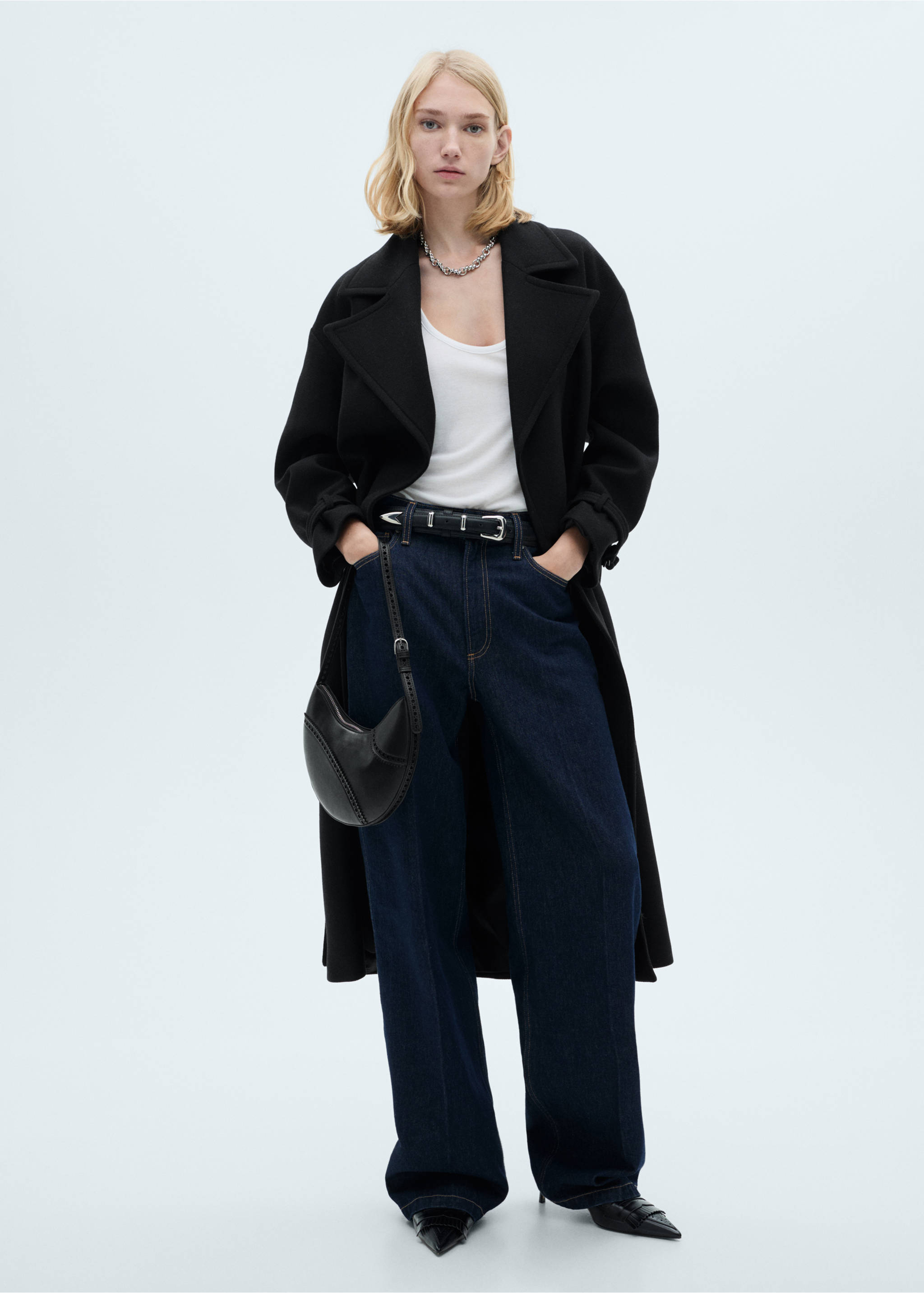 Manteco wool coat with oversized lapels - General plane, Black. Ref: 87040454-00.