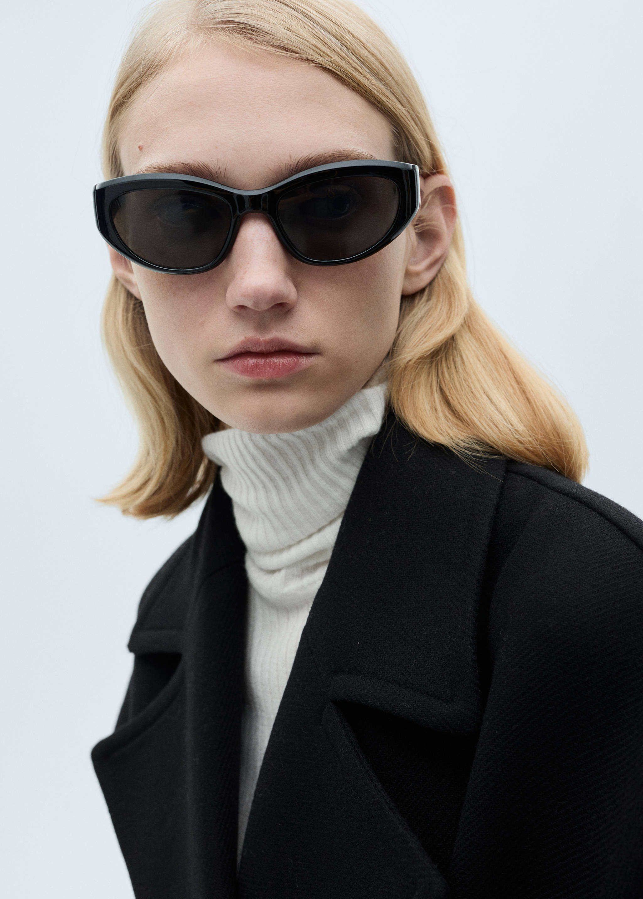 Manteco-ullkappa med stora slag - Detaljer om artikeln 1