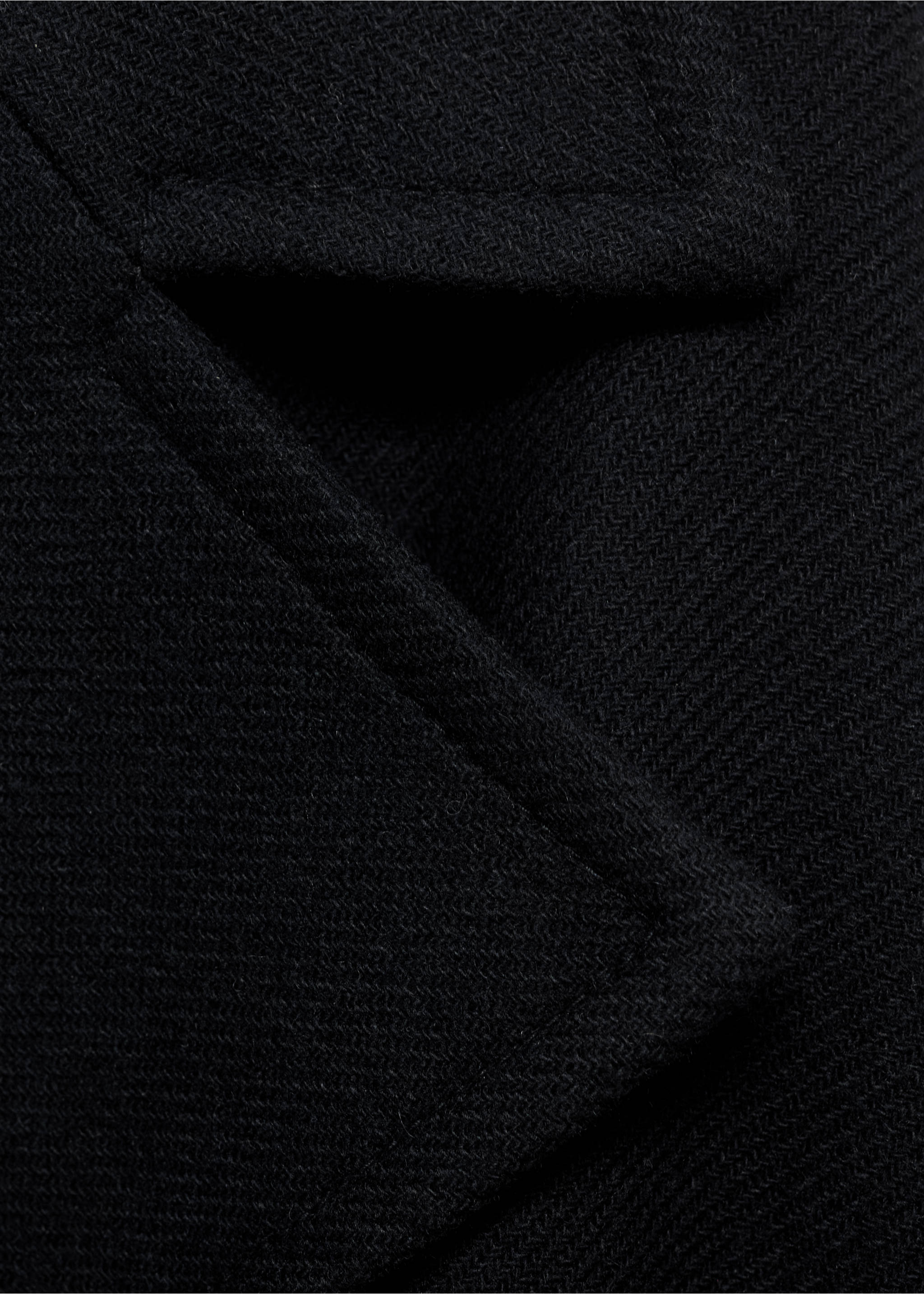Manteco wool coat with oversized lapels - Details of the article 8, Black. Ref: 87040454-00.