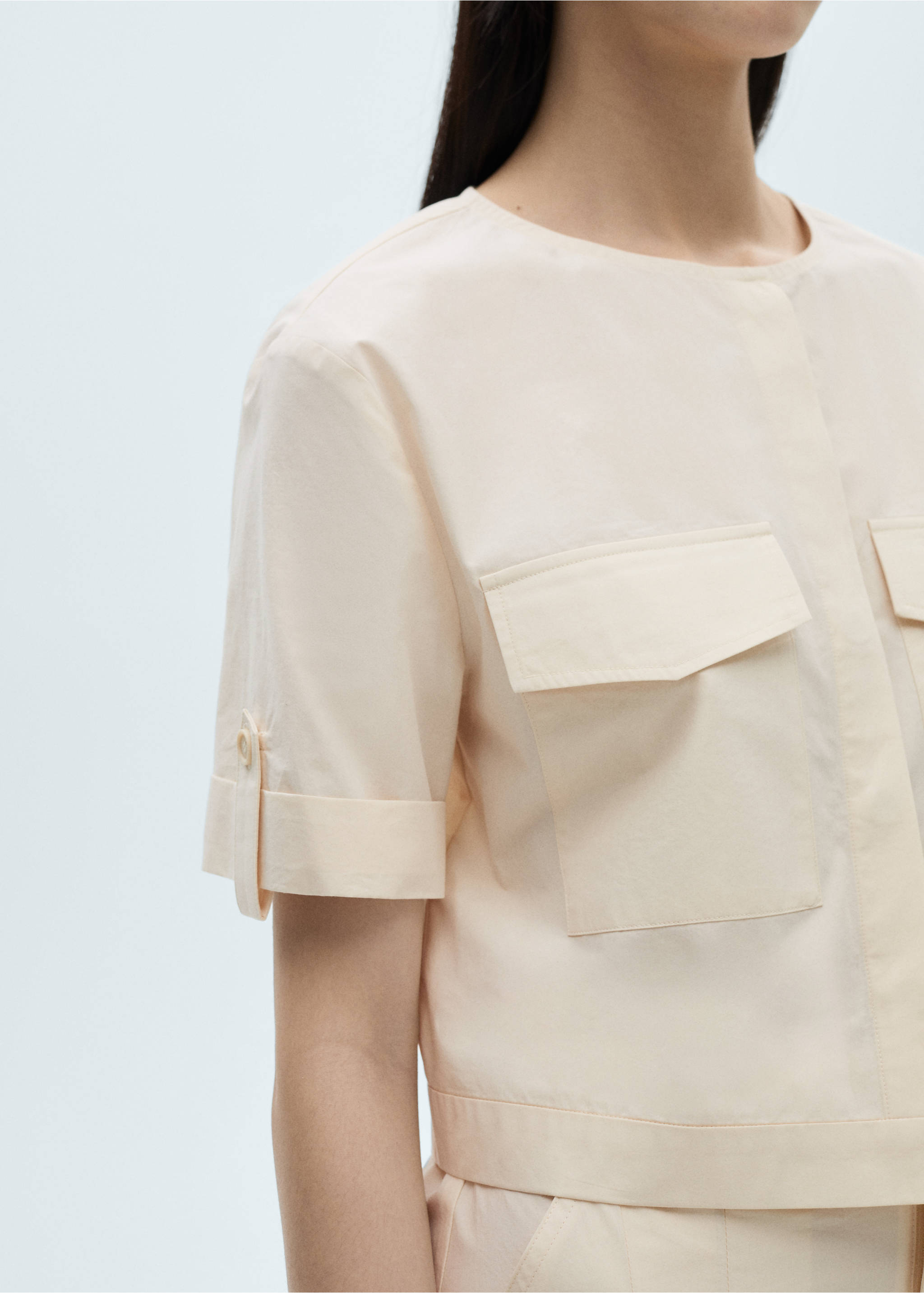 Chest-pocket cotton blouse - Details of the article 6, Ecru. Ref: 87040579-00.