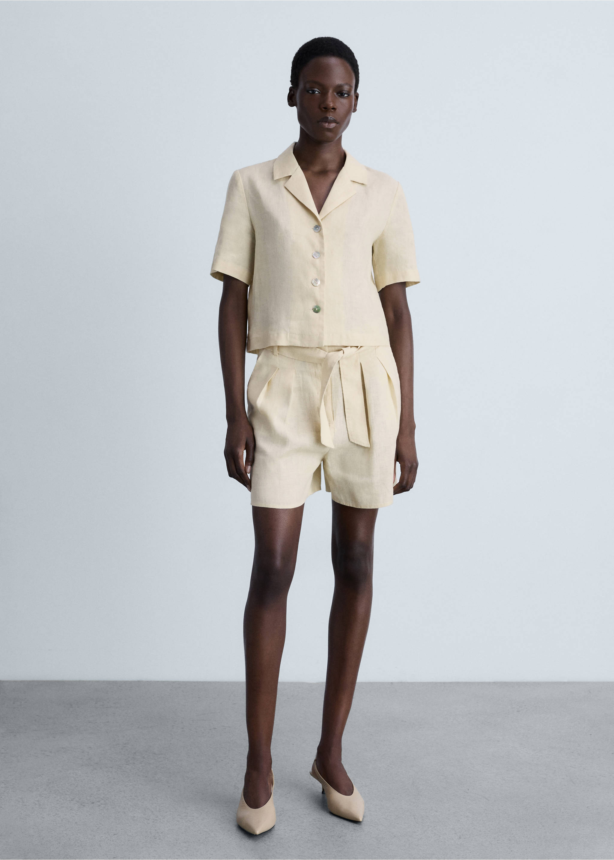 Lenszövet sort övvel - Általános sík, Bézs. Ref: 87040591-00.