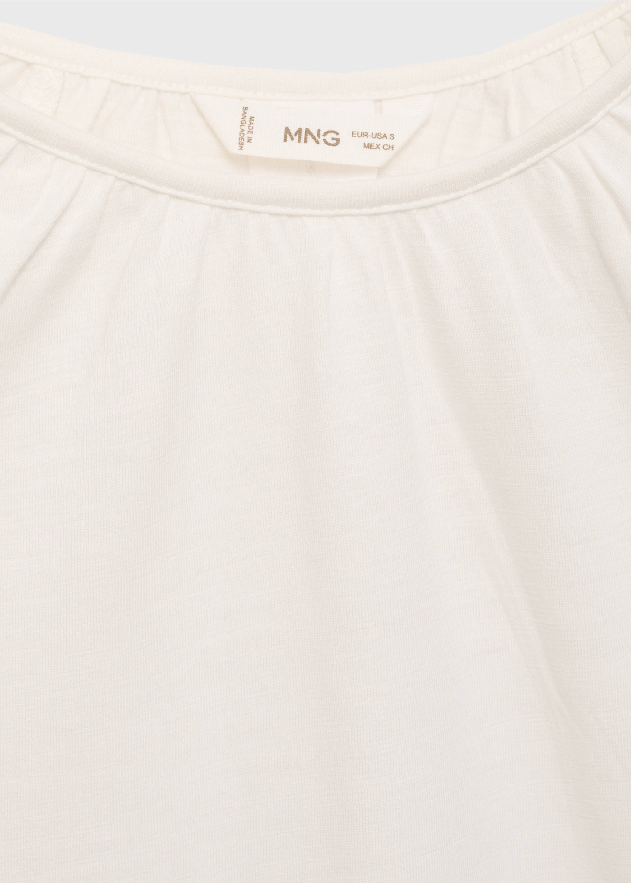 T-Shirt mit gerafftem Ausschnitt - Detail des Artikels 8, Cremeweiß. Ref: 87040593-00.