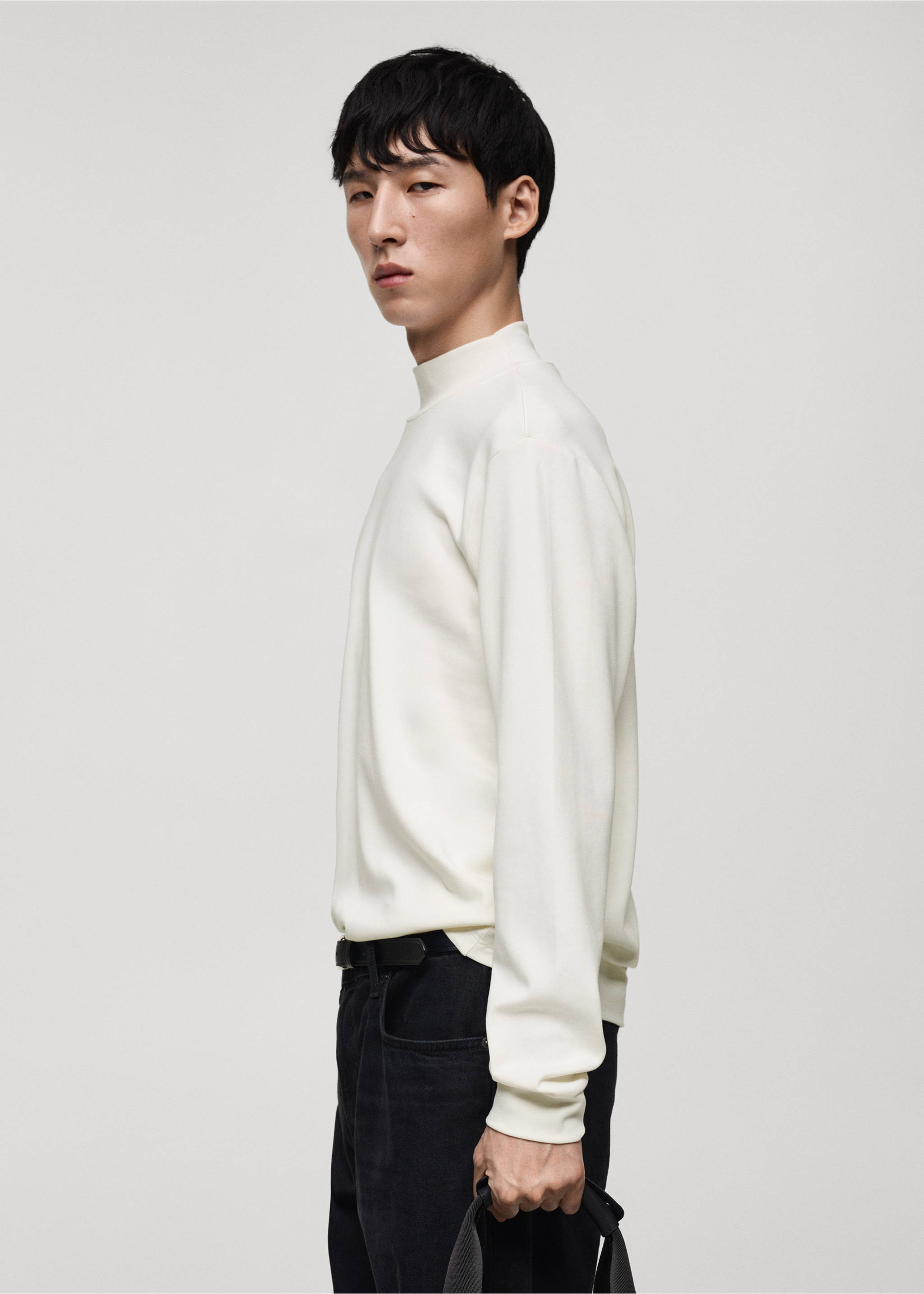 Camiseta manga larga cuello perkins - Detalle del artículo 2, Crudo. Ref: 87040601-00.