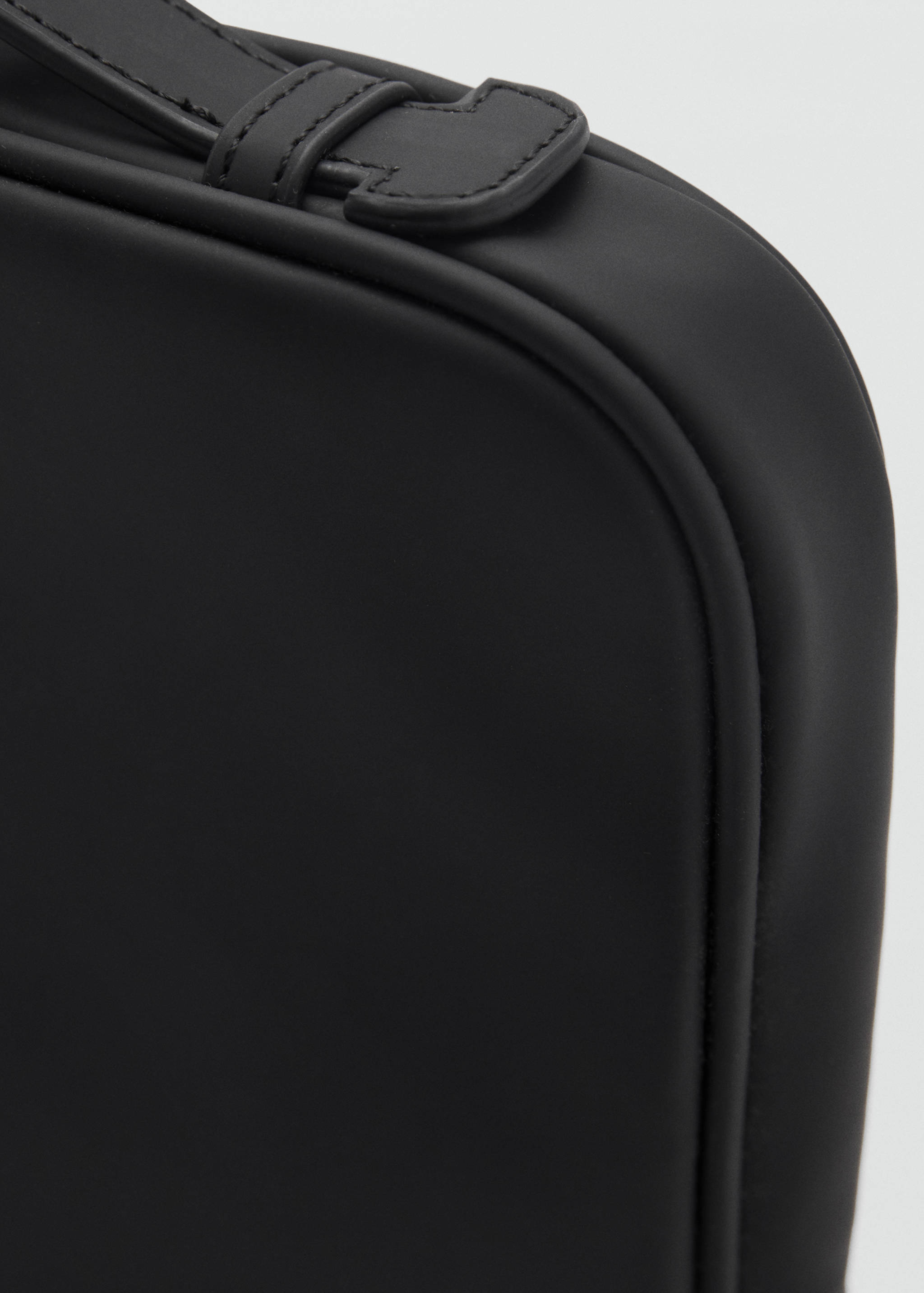 Rubberized laptop case - Details of the article 3