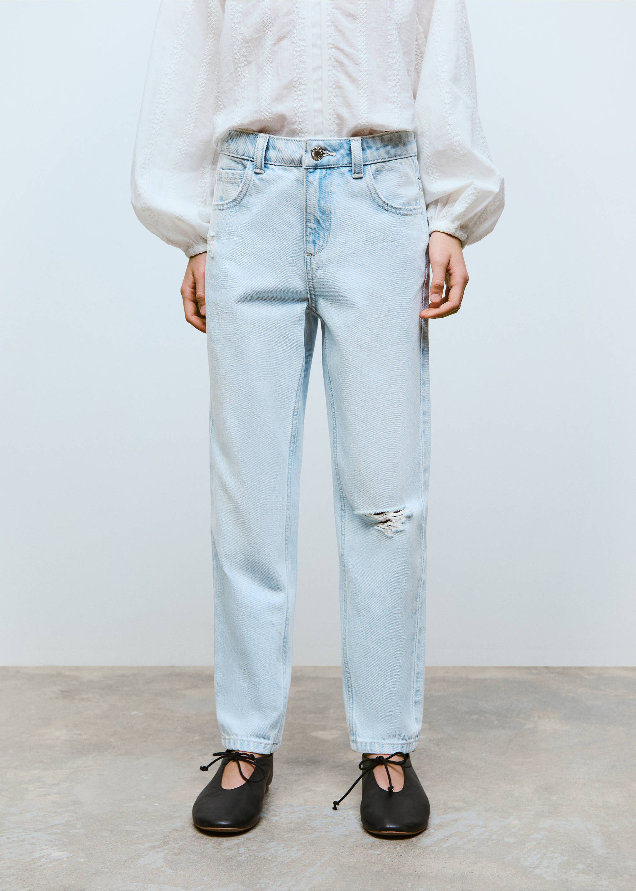 Mom fit decorative rips jeans - Details of the article 6, Light Blue. Ref: 87040617-00.