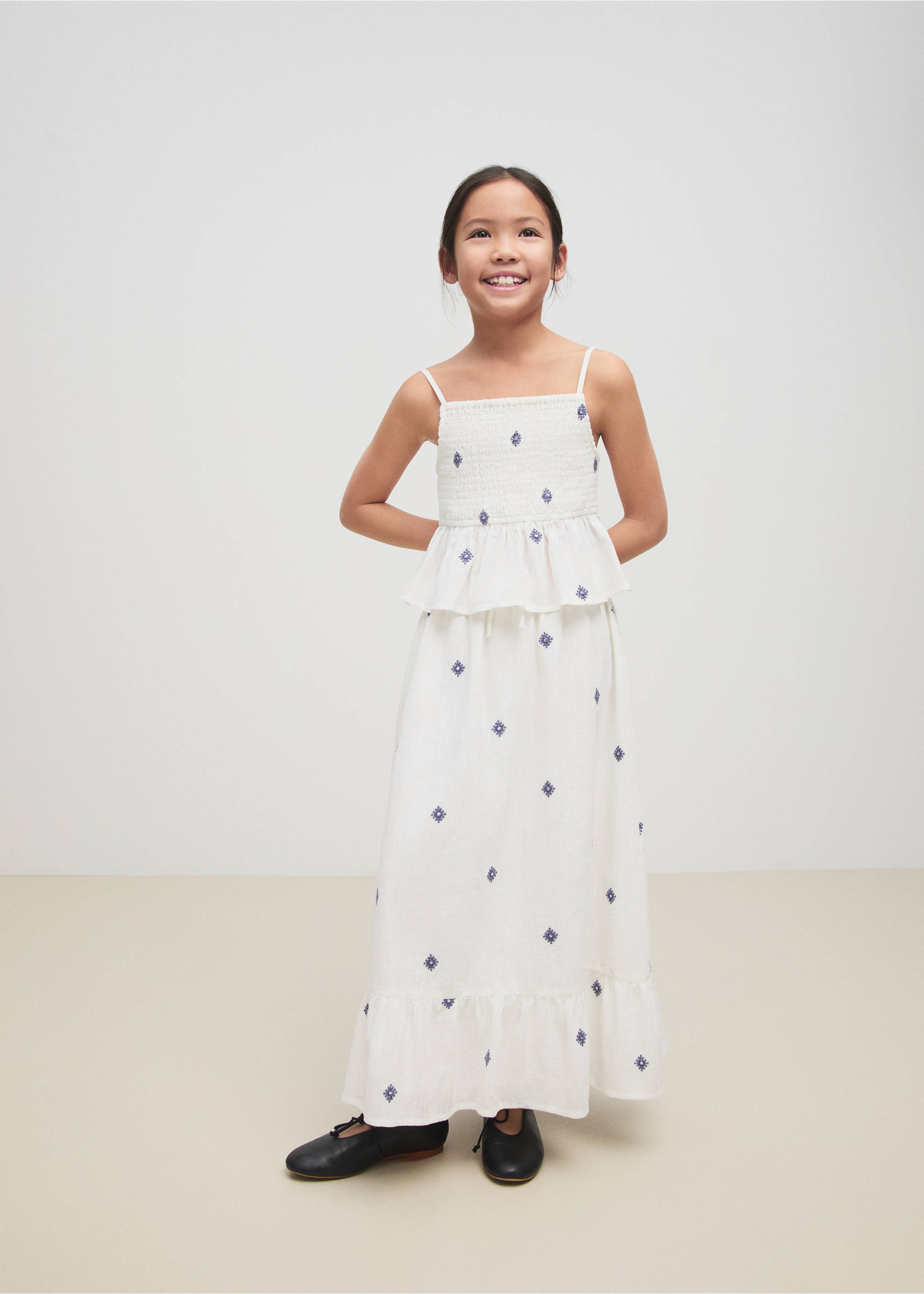 Embroidered details skirt - Medium plane, White. Ref: 87040625-00.