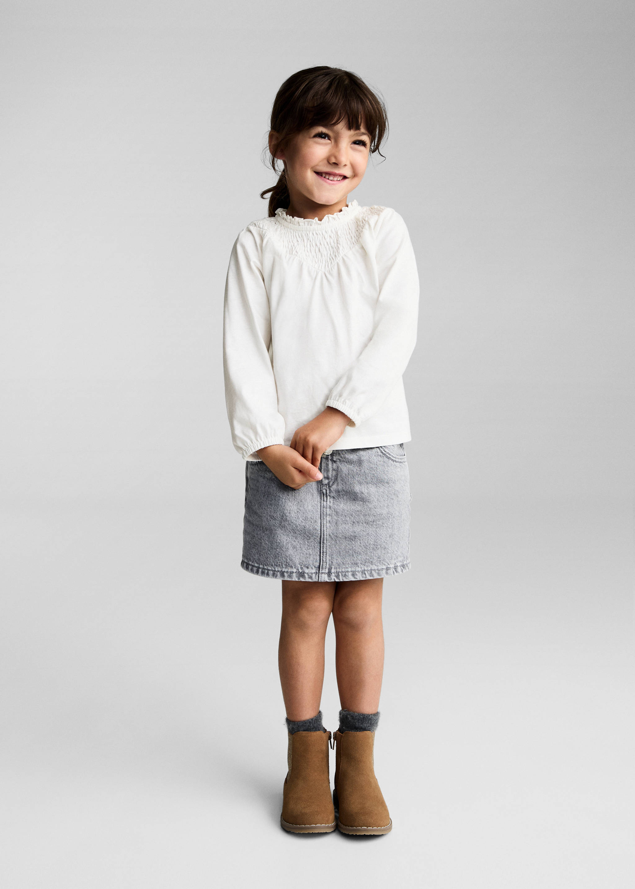 Gathered neck T-shirt - General plane