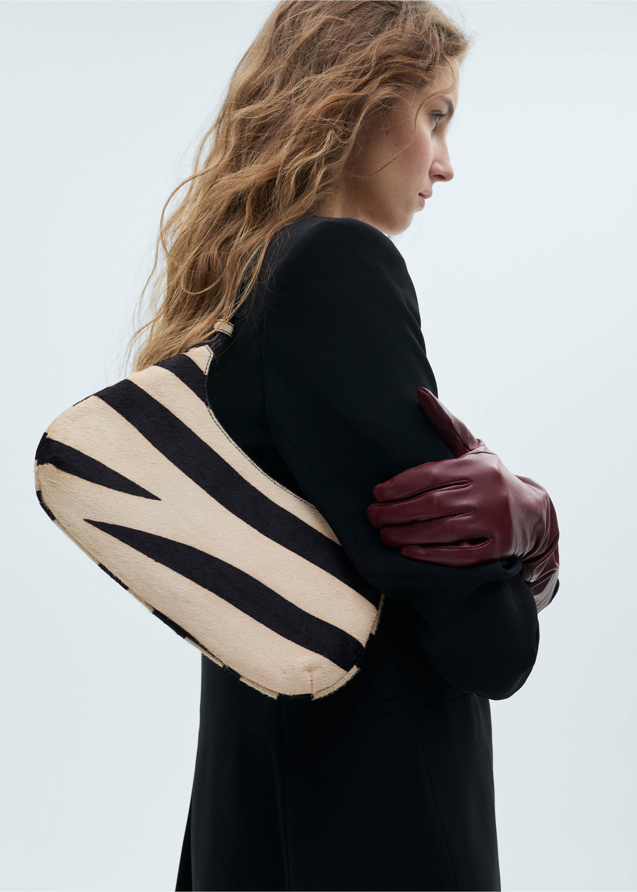 Zebra-print leather bag - Details of the article 9, Black. Ref: 87040655-00.