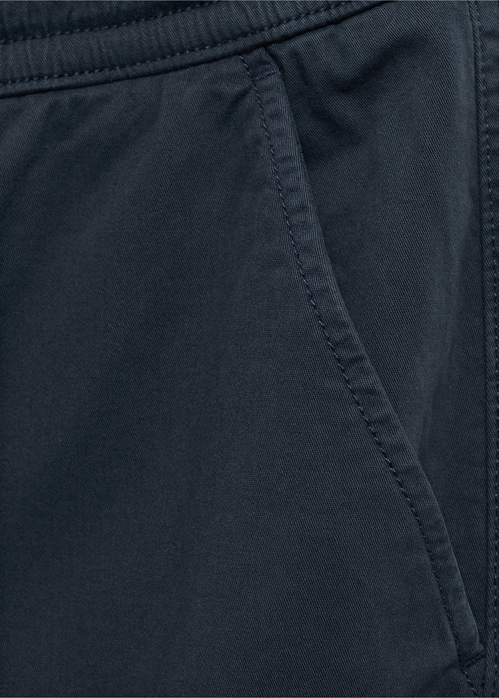 Jogger-Hose aus Baumwolle - Detail des Artikels 0, Dunkles Marineblau. Ref: 87041056-00.