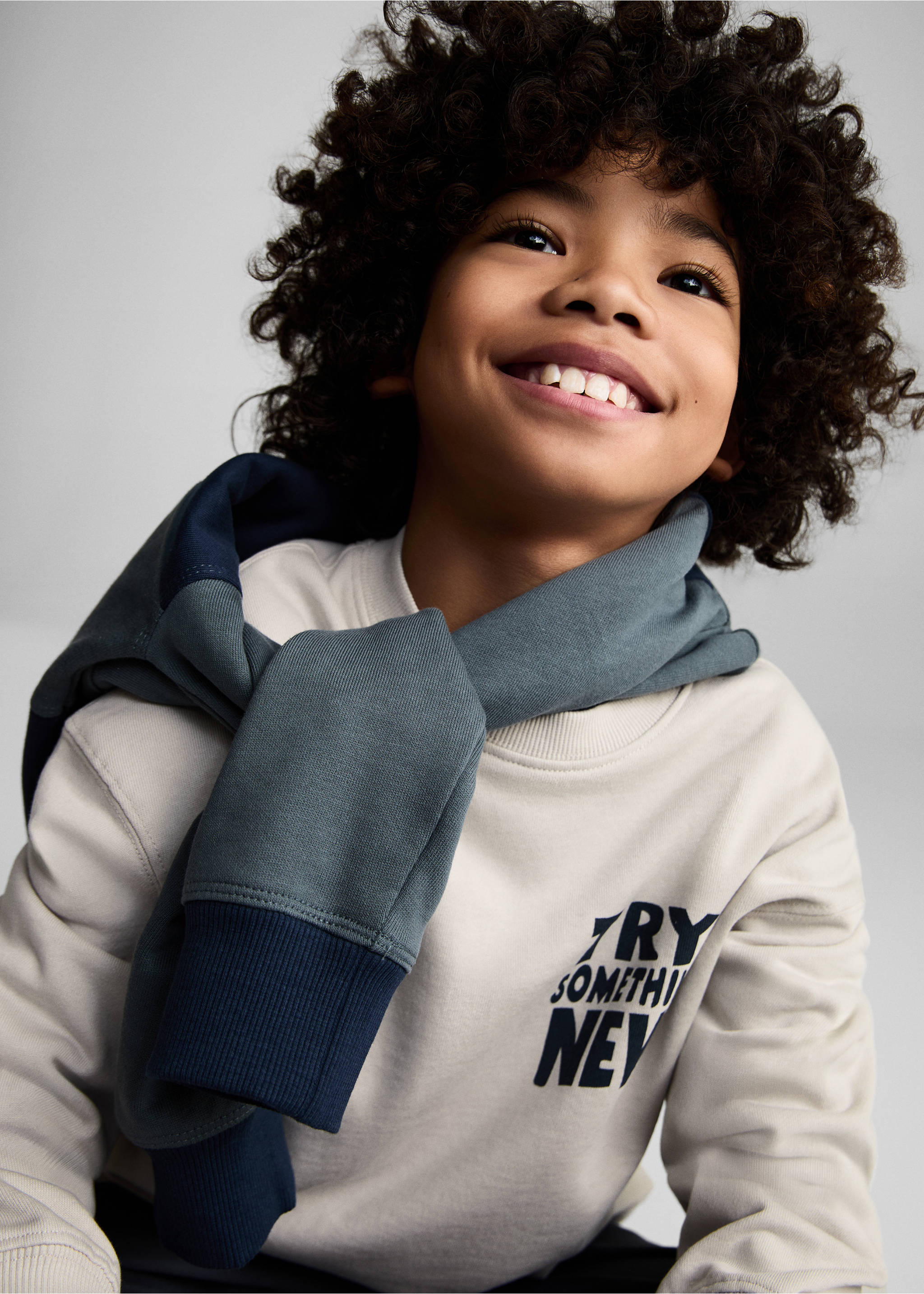 Sweat-shirt coton imprimé - Détail de l'article 1, Gris glacé. Ref: 87041512-00.