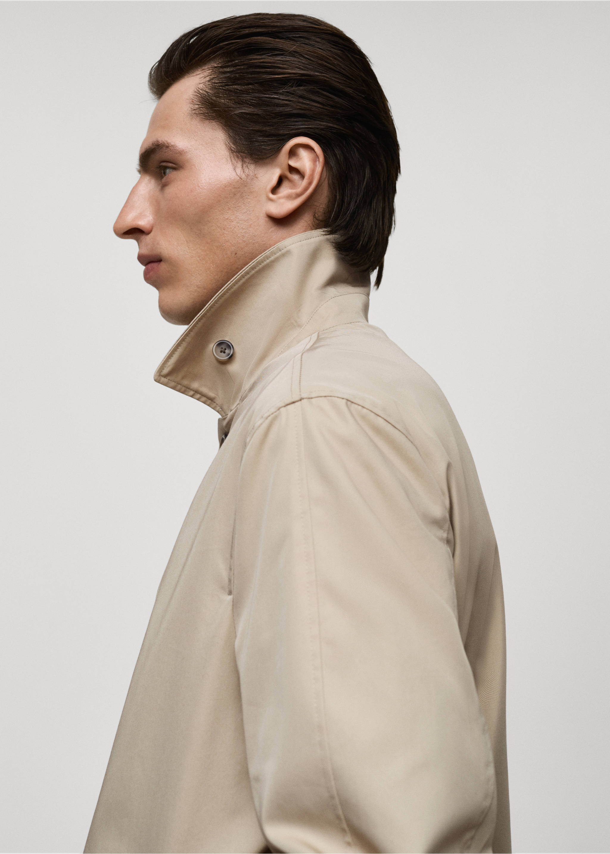 Classic water-repellent trench coat - Details of the article 1, Beige. Ref: 87042888-00.