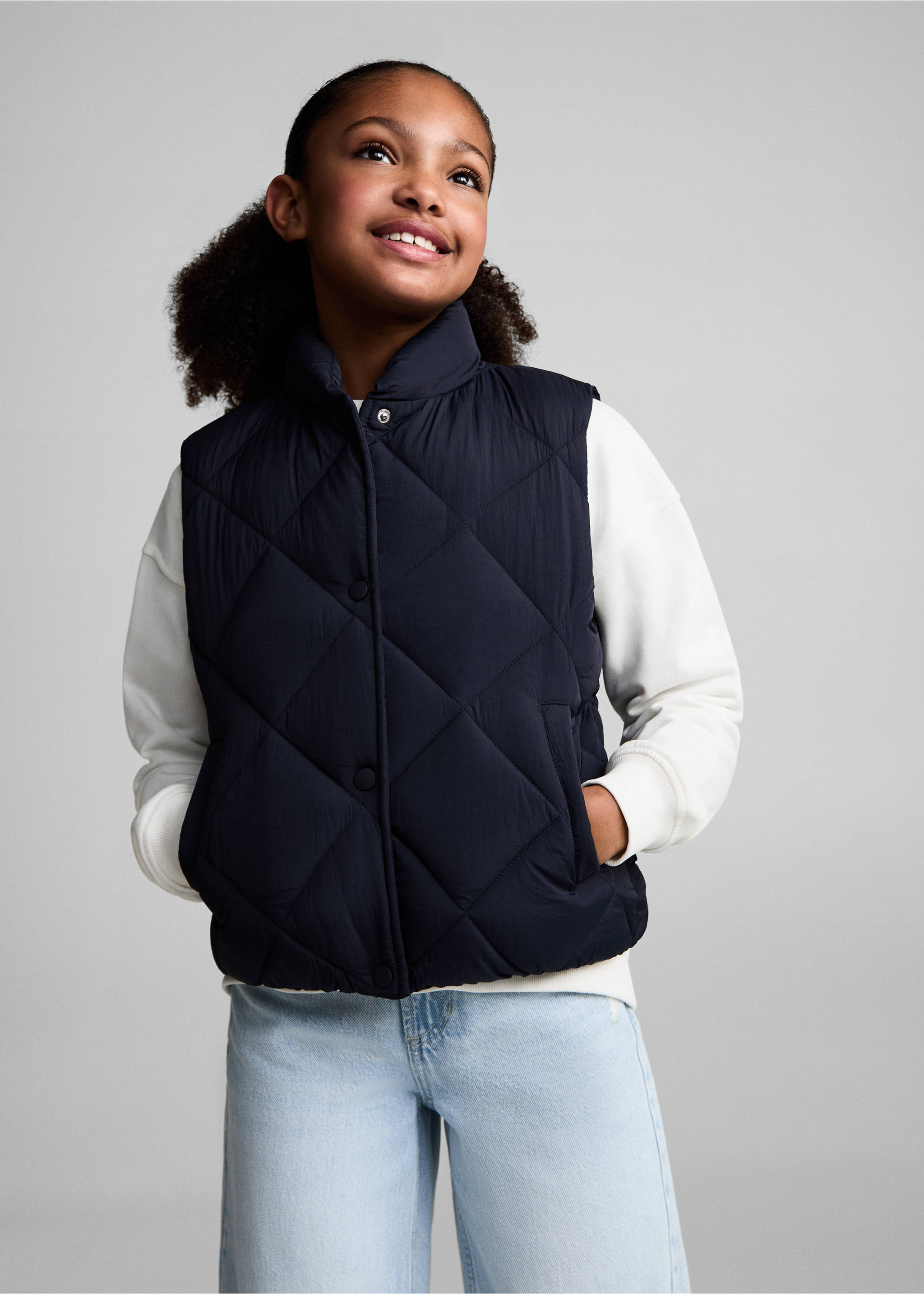 Steppweste mit Rautenmuster - Mittlere Ansicht, Dunkles Marineblau. Ref: 87042891-00.