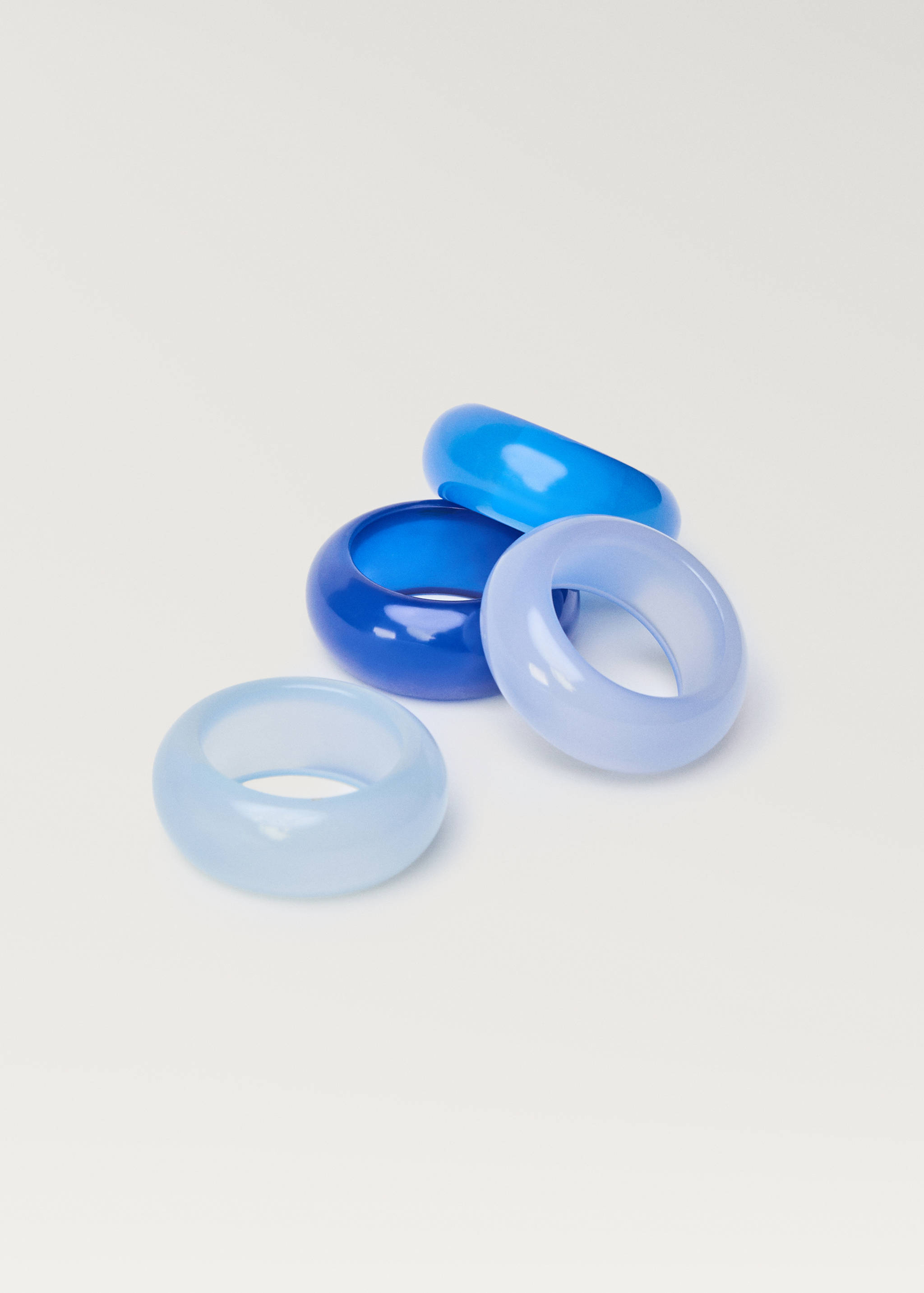 Resin napkin rings - Details of the article 1