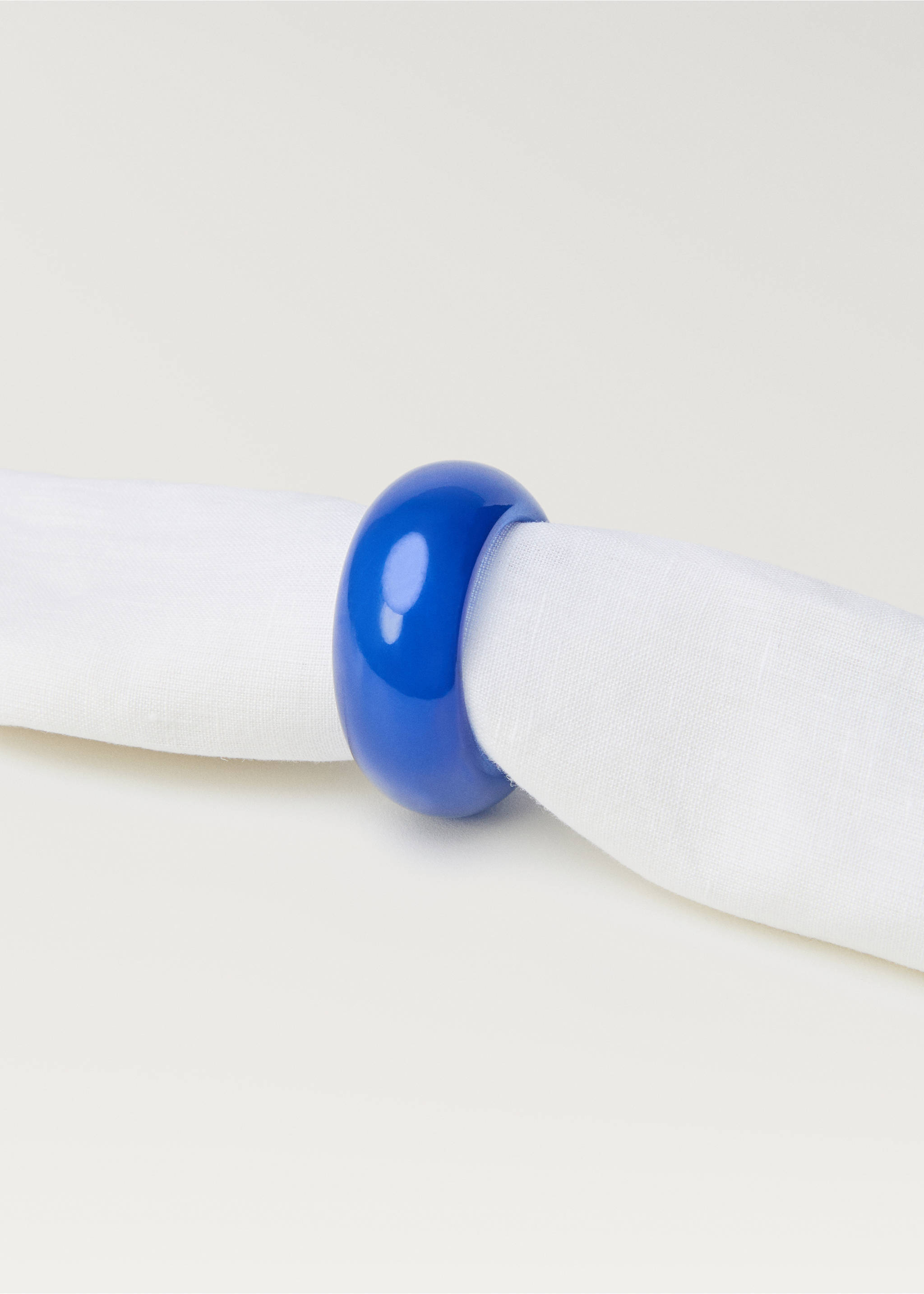Resin napkin rings - Details of the article 2, Blue. Ref: 87042918-00.