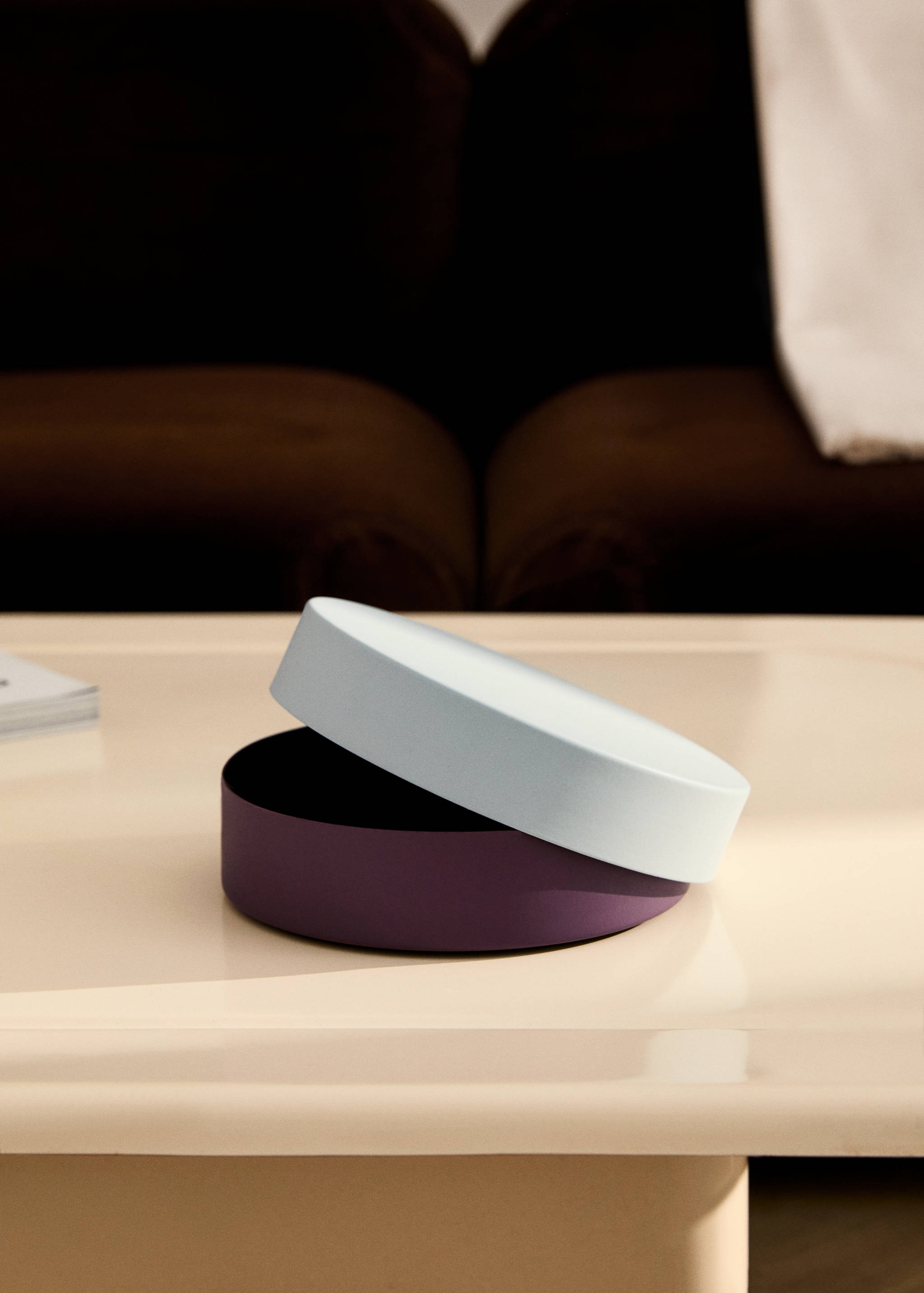 Boîte moyenne en métal bicolore - Plan général