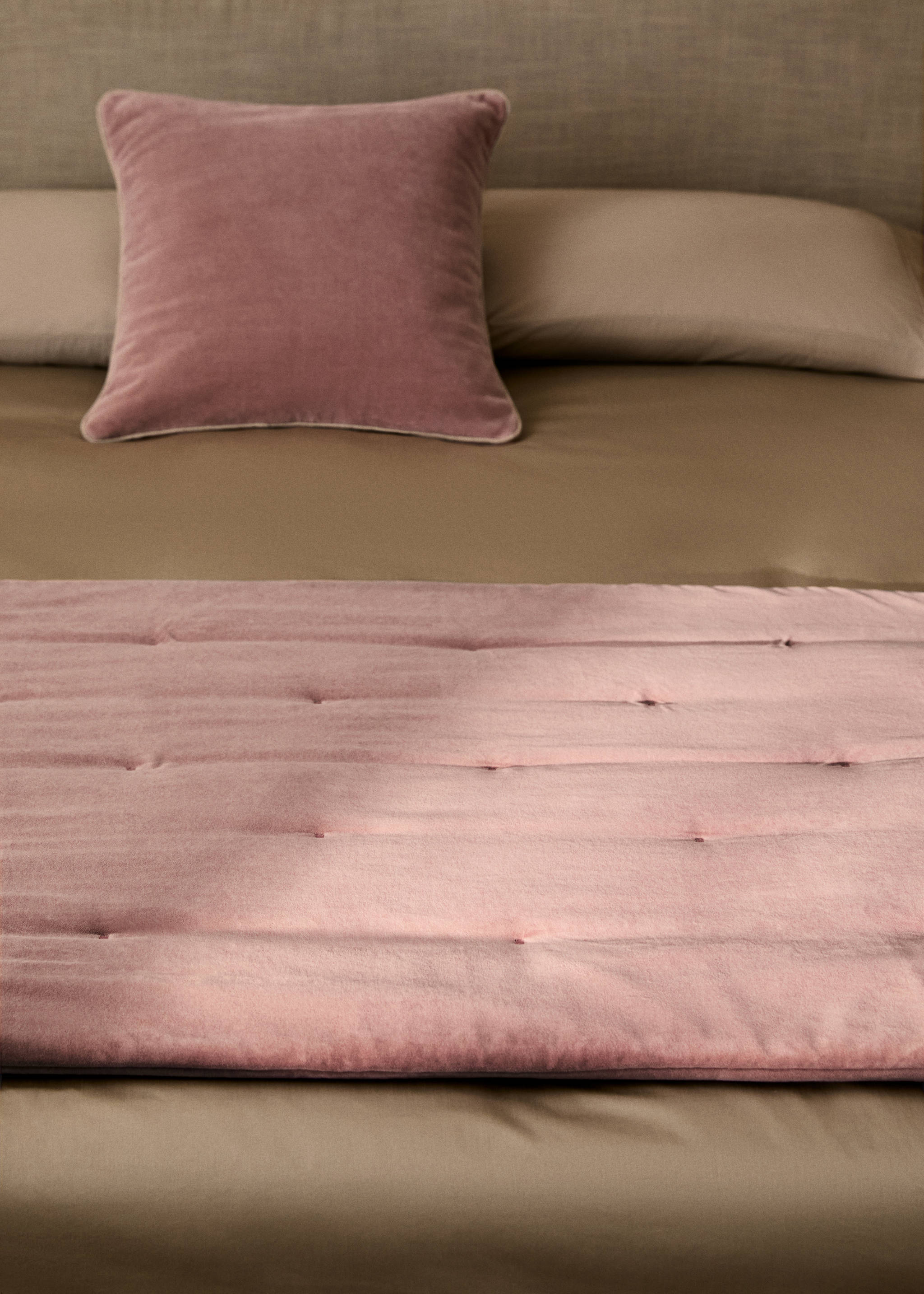 Cotton velvet bedspread for end of bed 85x200 cm - General plane