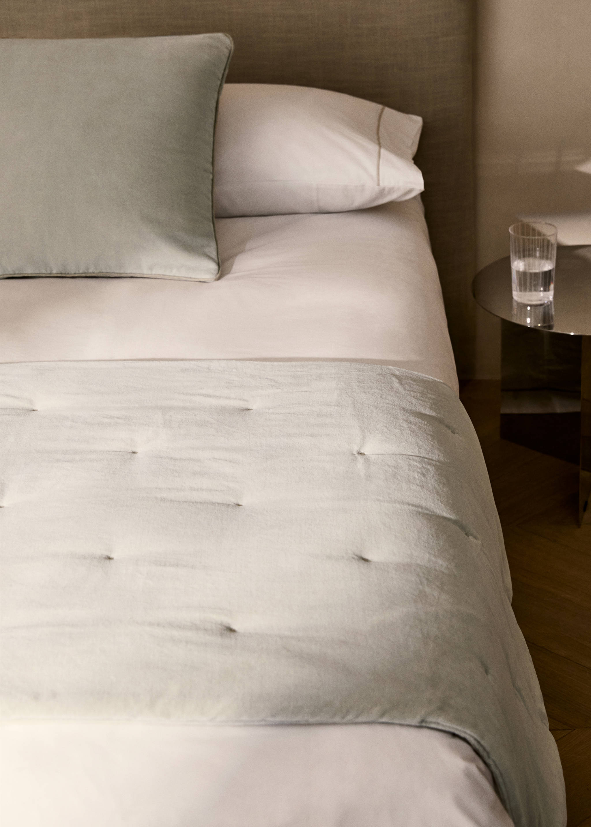 Cotton velvet bedspread for end of bed 85x200 cm - General plane