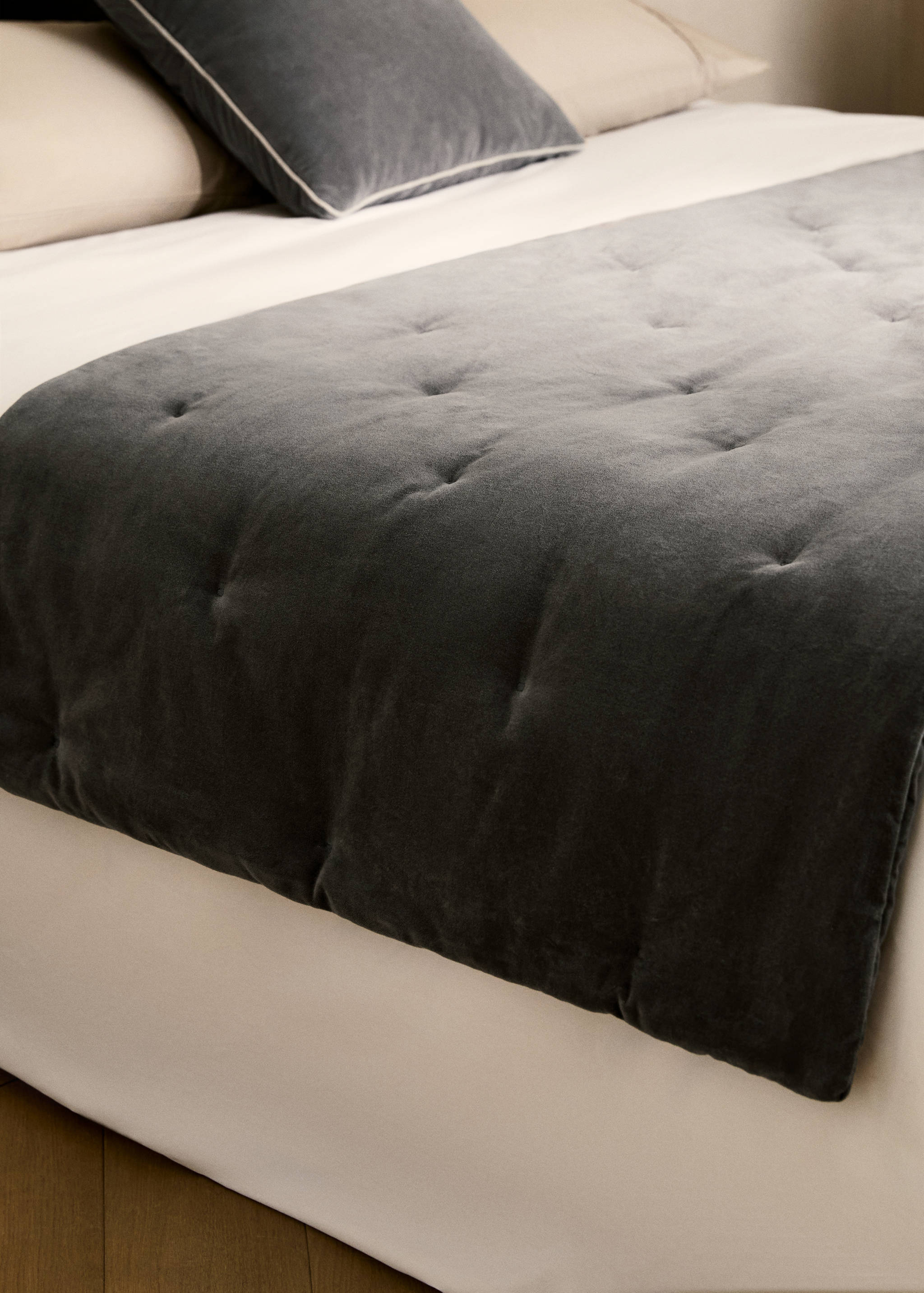 Cotton velvet bedspread for end of bed 85x200 cm - General plane