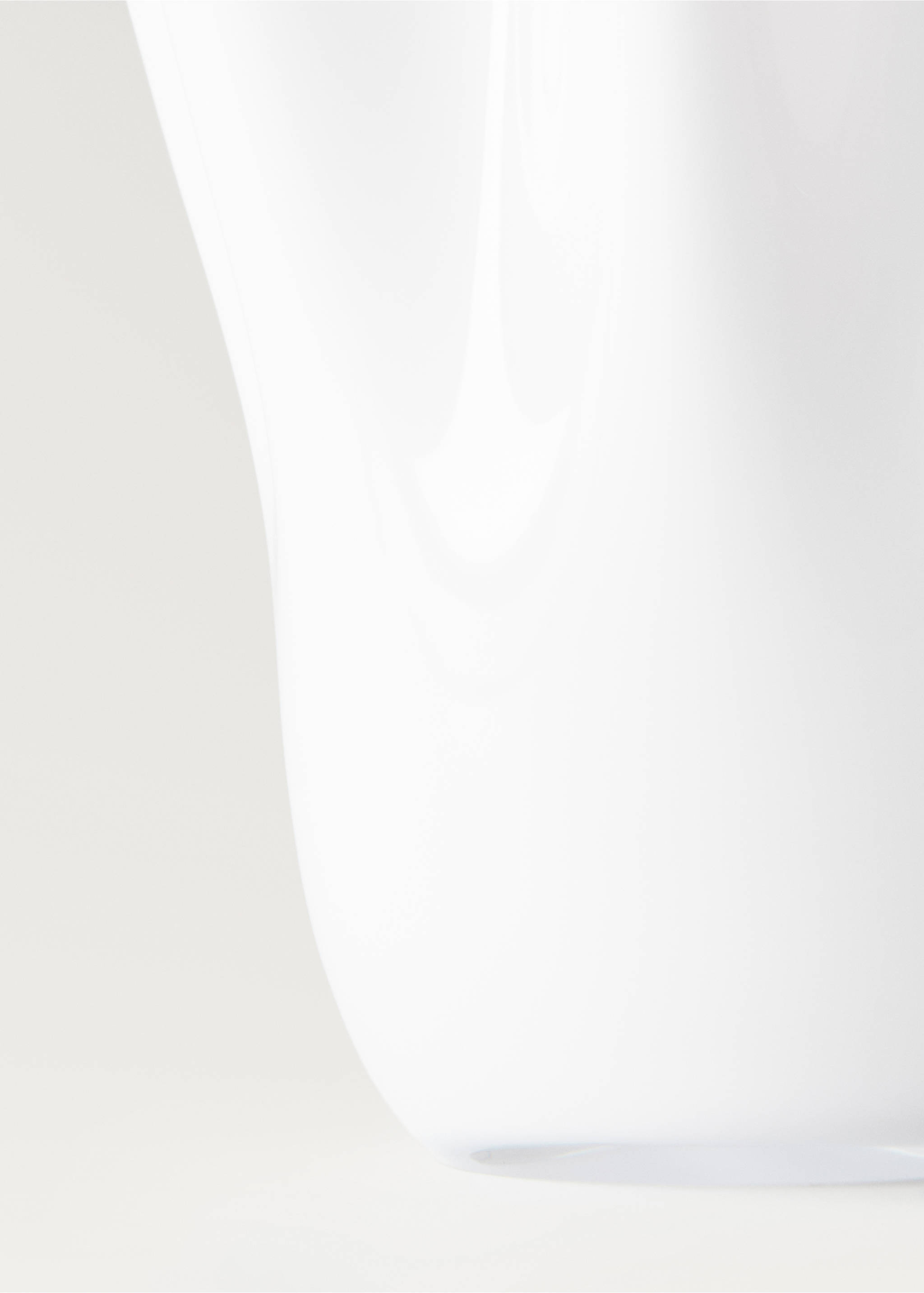 Irregular hand-blown glass vase - Details of the article 2, White. Ref: 87042980-00.