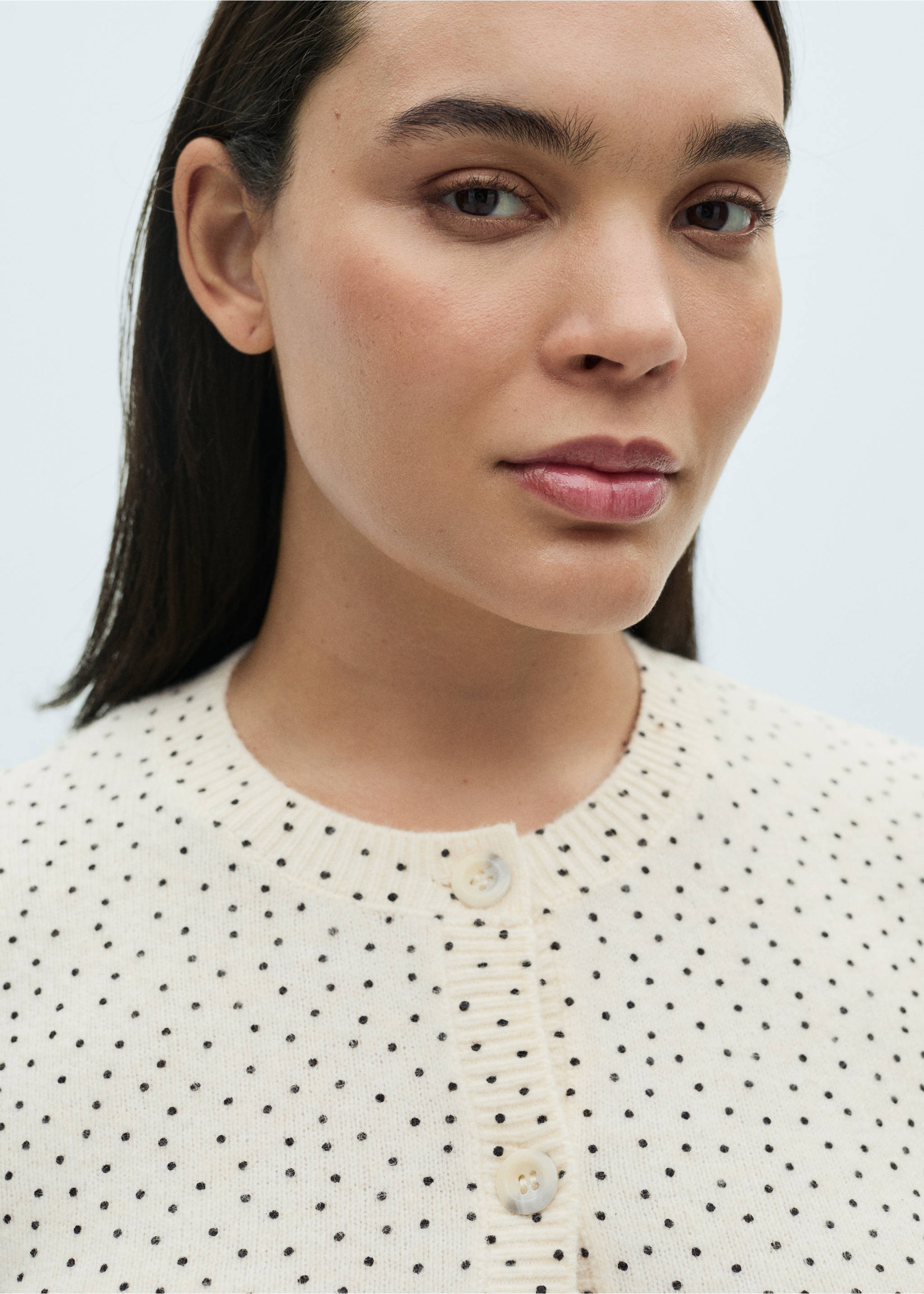 Càrdigan punt pics - Detall de l'article 4, Cru. Ref: 87043271-00.