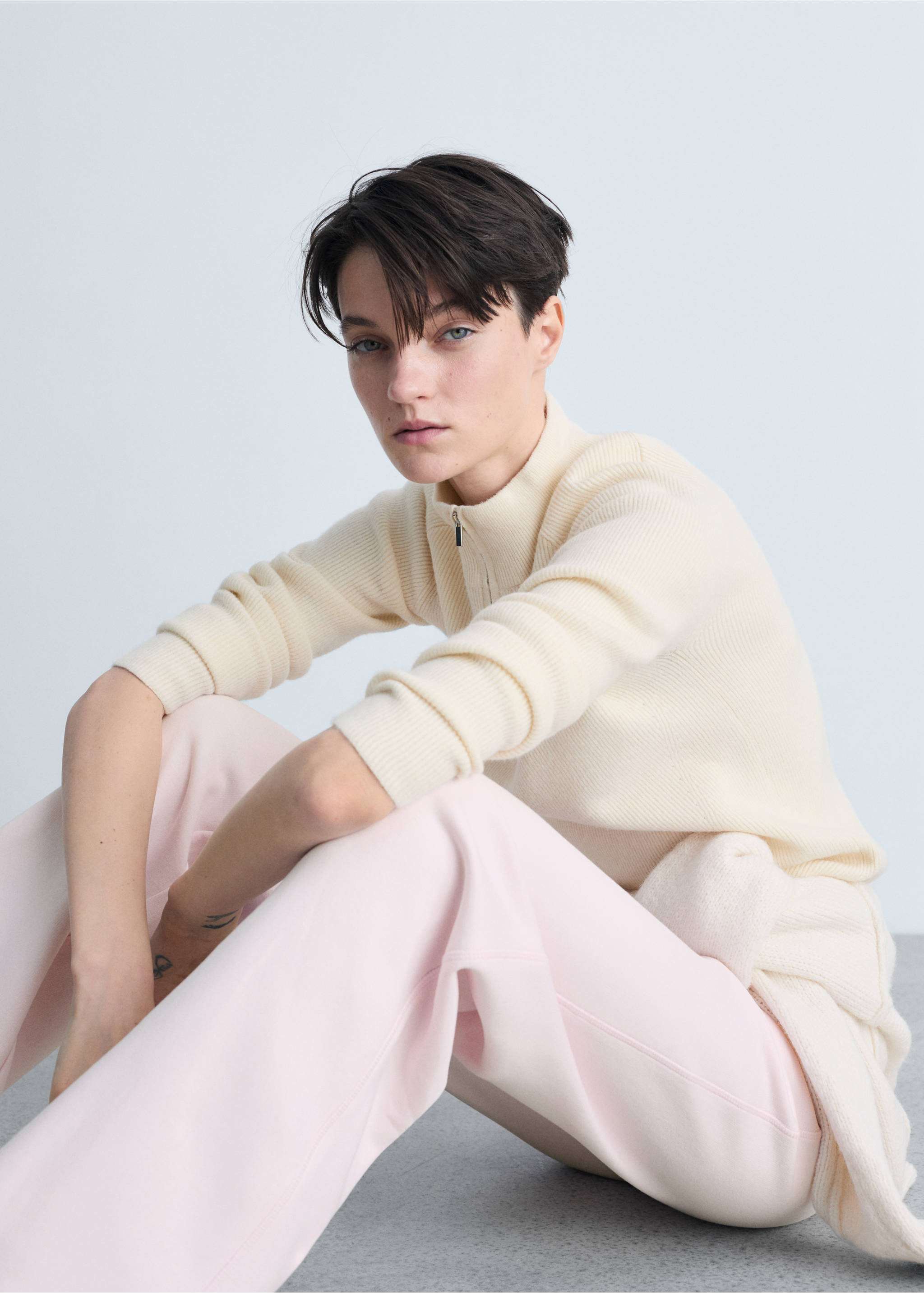 Wide leg cotton joggers - Details of the article 2, Pastel Pink. Ref: 87043276-00.