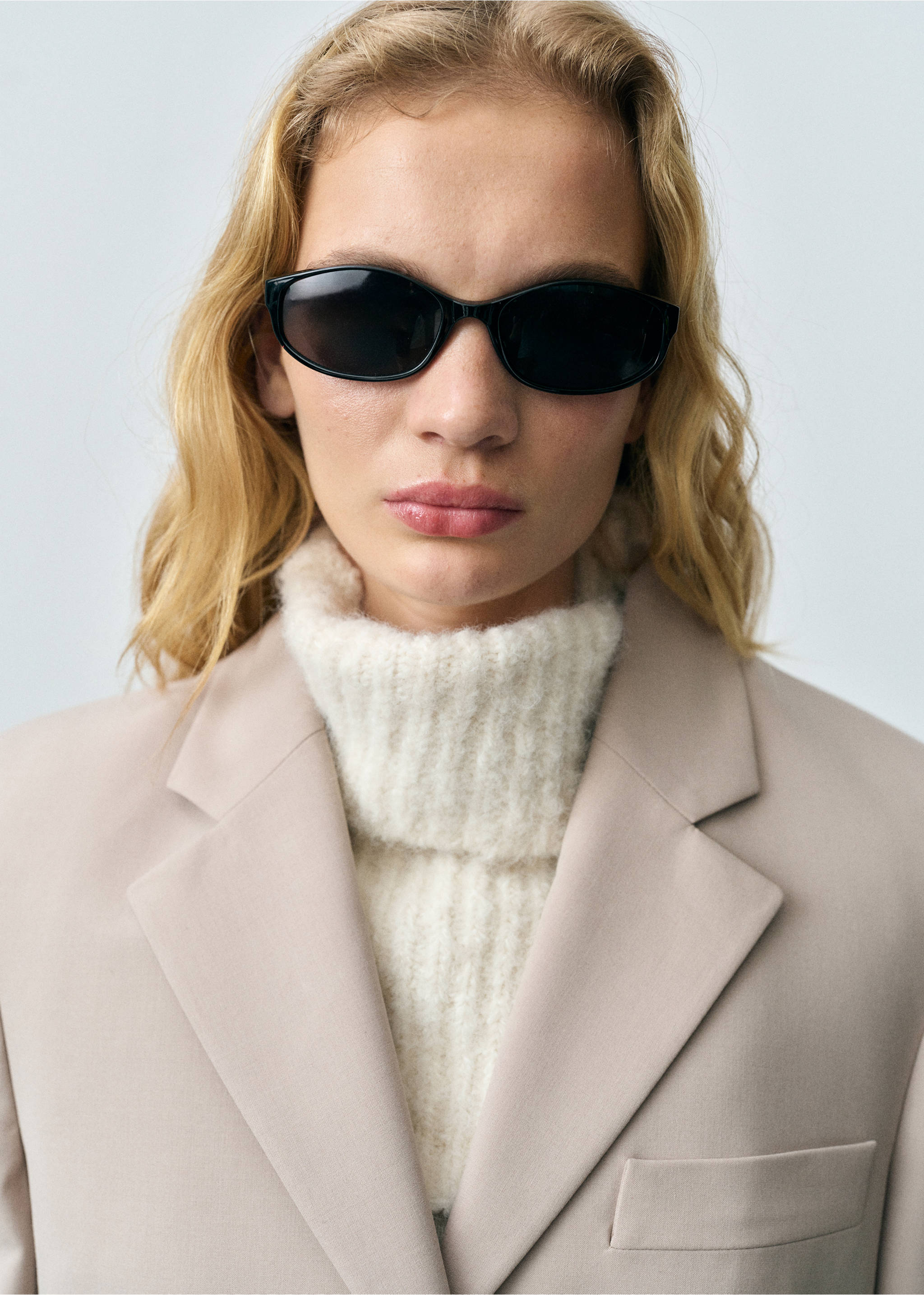 Strukturerad rak kavaj - Detaljer om artikeln 1, Beige. Ref: 87043288-00.