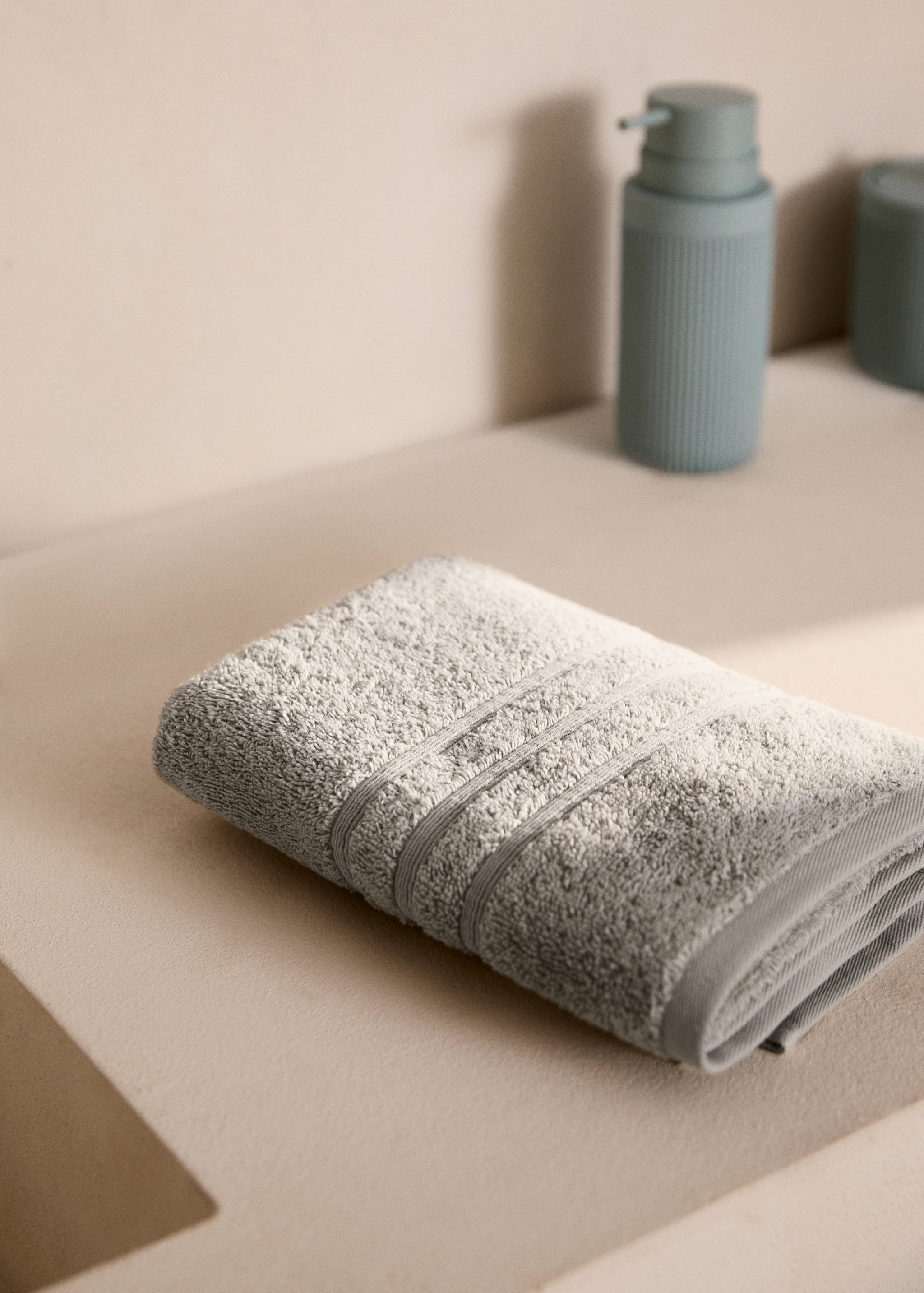 Toalha de mãos de algodão frisado - Plano geral