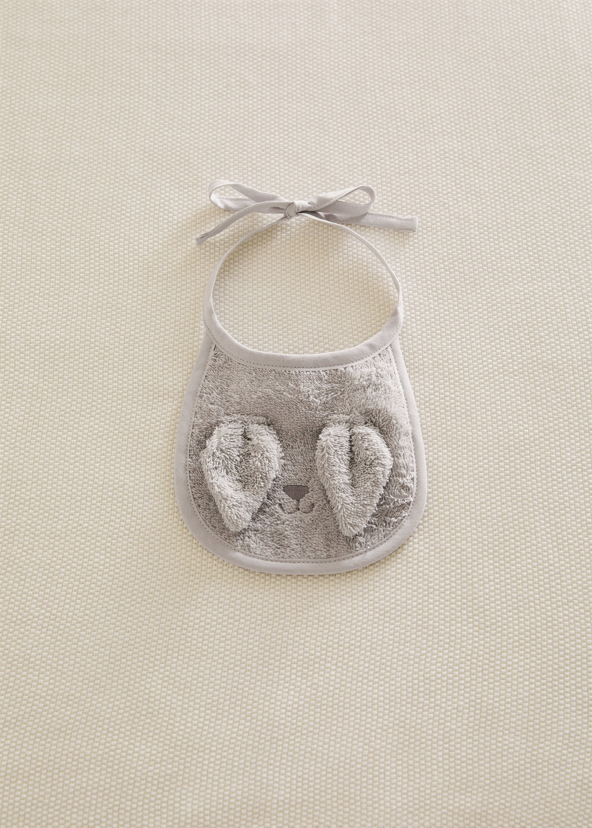 Children's bib with ears - General plane