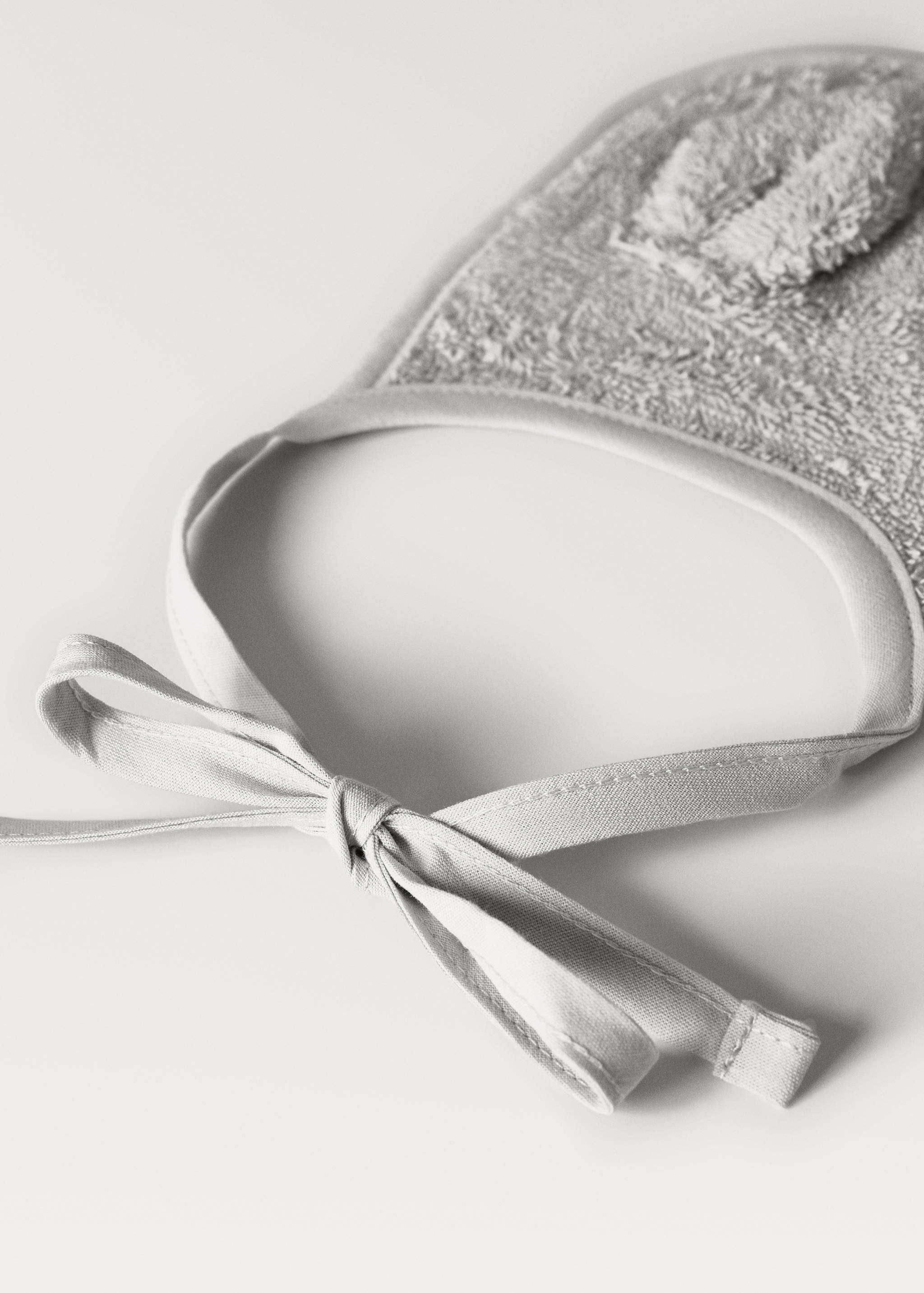 Children's bib with ears - Details of the article 2