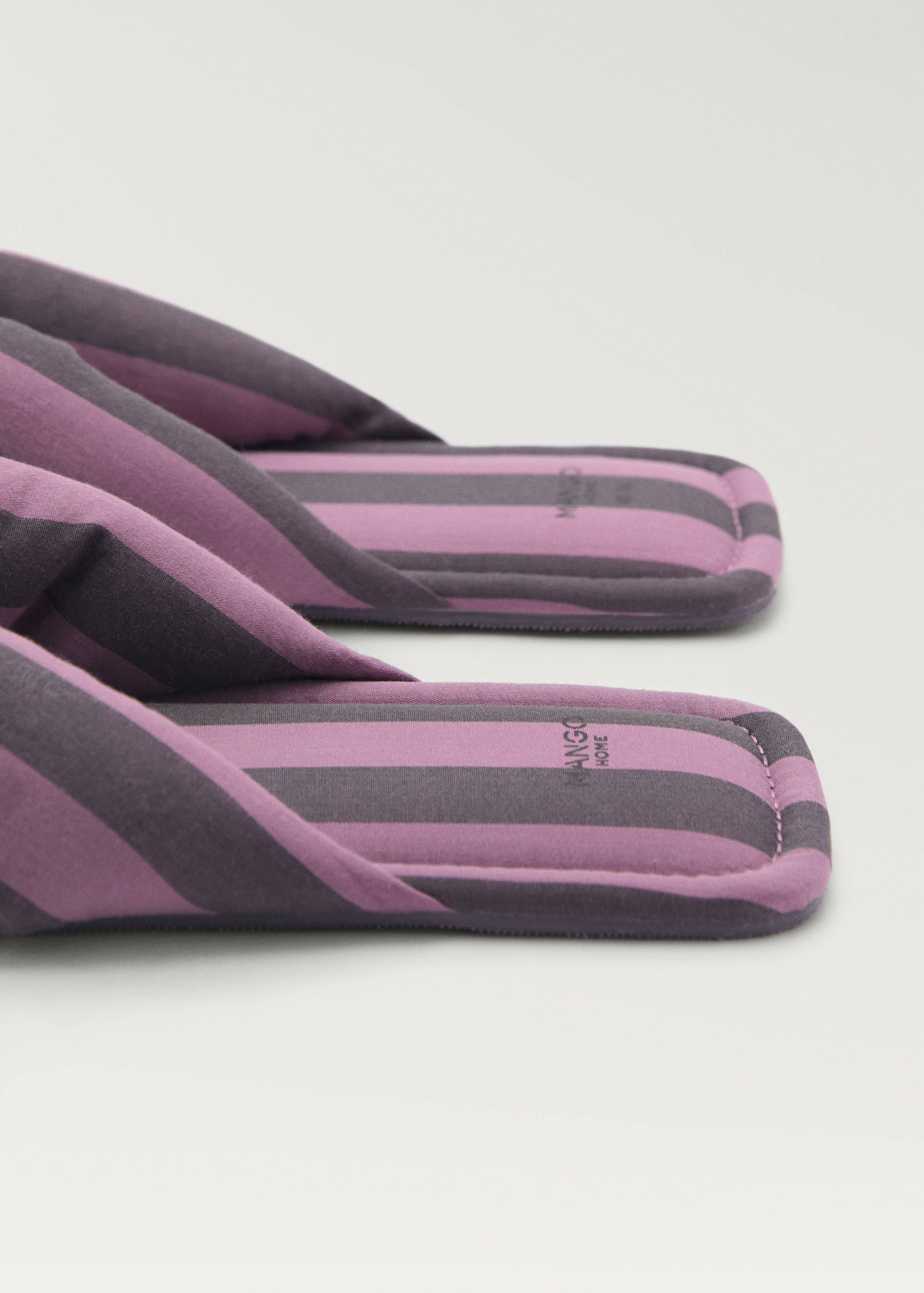 Open-knit striped sneakers - Details of the article 2