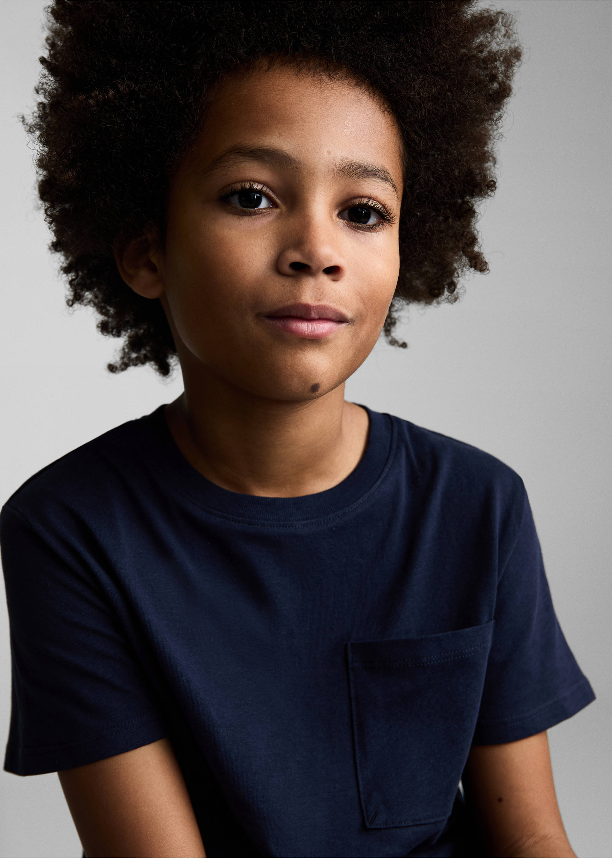 Patch pocket T-shirt - Details of the article 1, Dark Navy. Ref: 87043651-00.