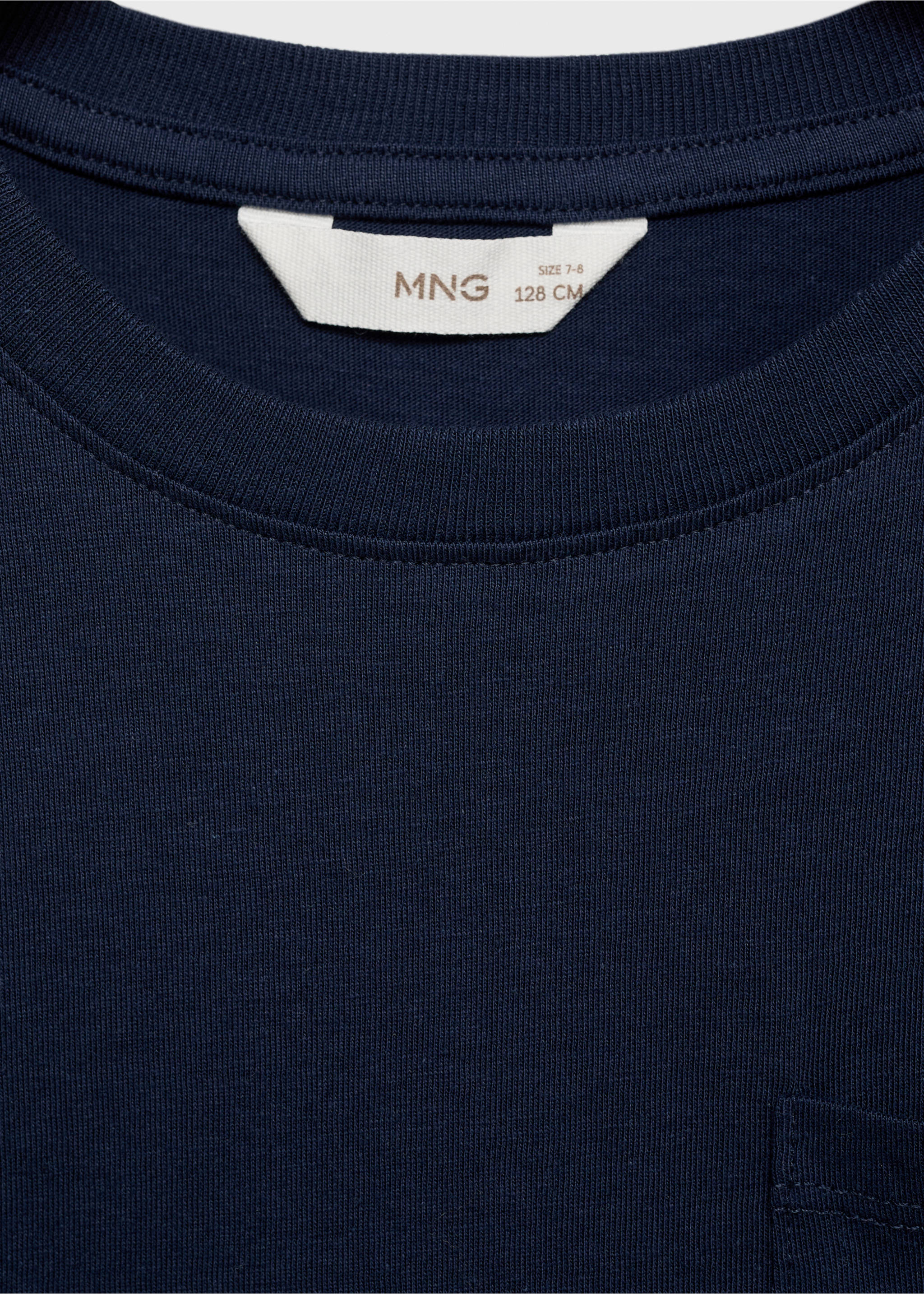 Patch pocket T-shirt - Details of the article 0, Dark Navy. Ref: 87043651-00.