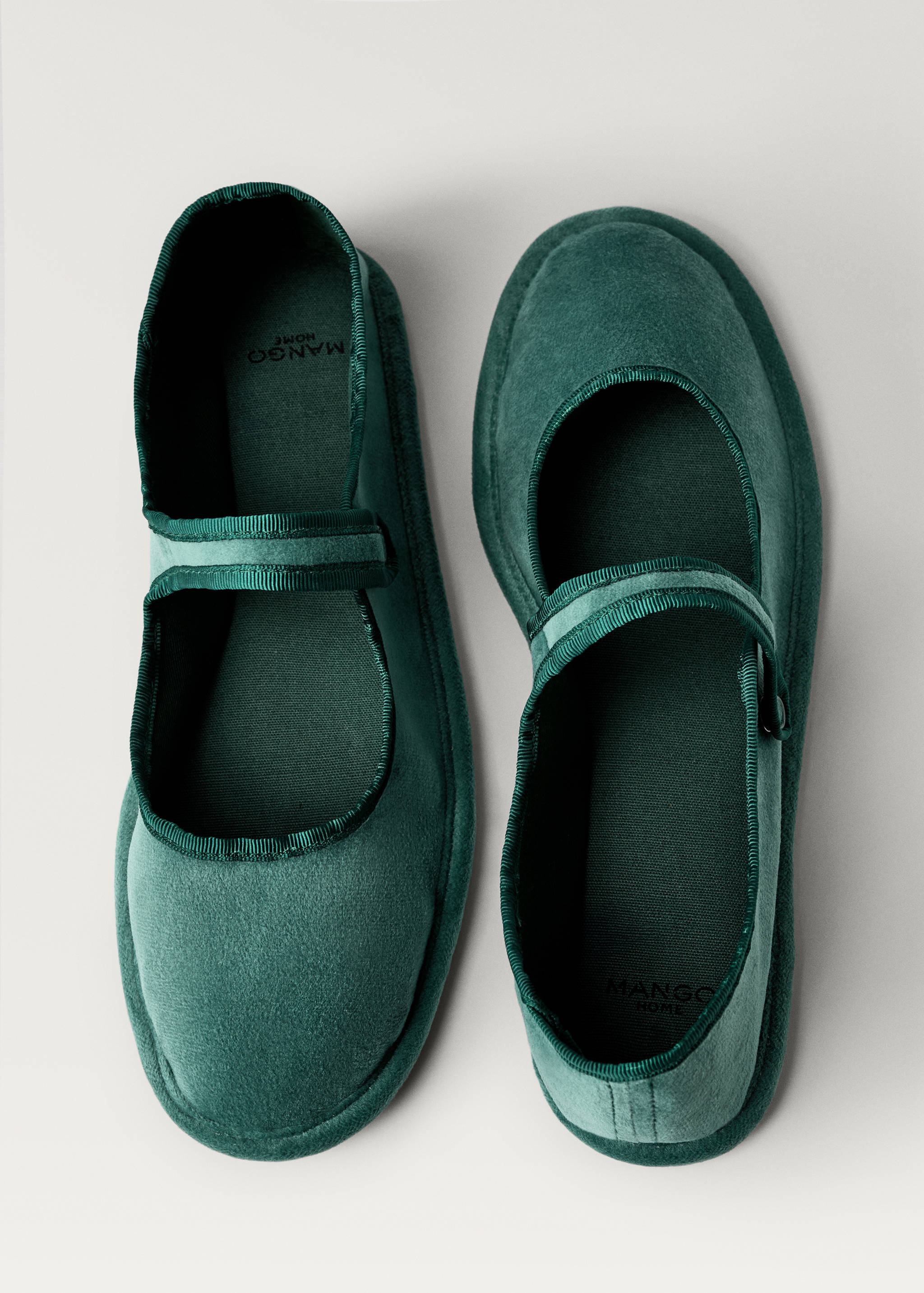 Velour ballet flats with buckle detail - Details of the article 2