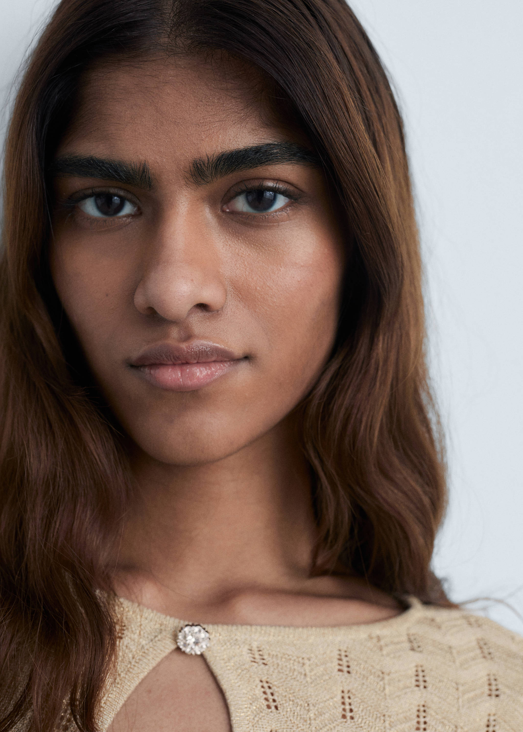 Hullstrikket kjole med splitt - Artikkeldetalj 1