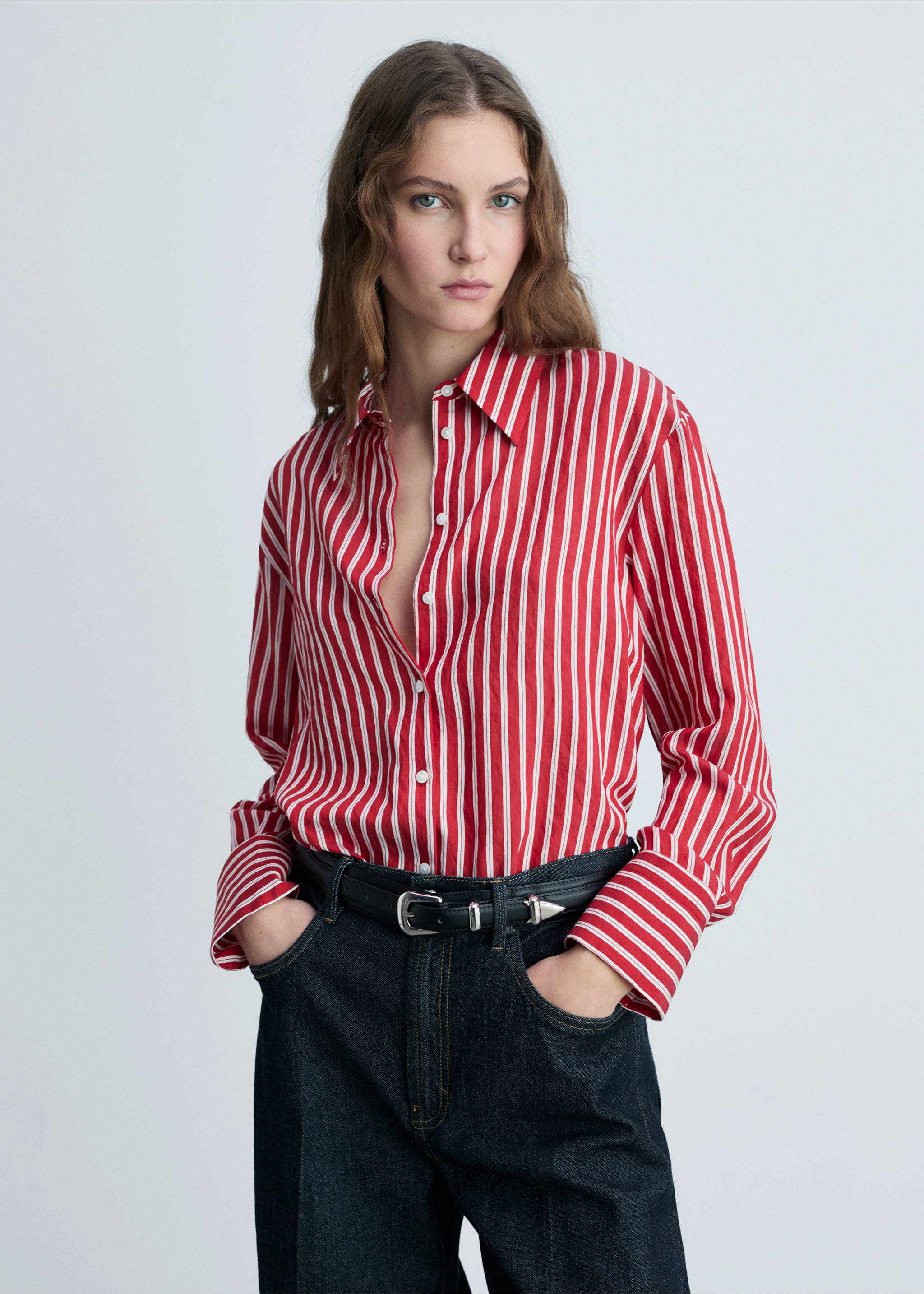 Striped straight shirt - Medium plane, Red. Ref: 87044069-00.