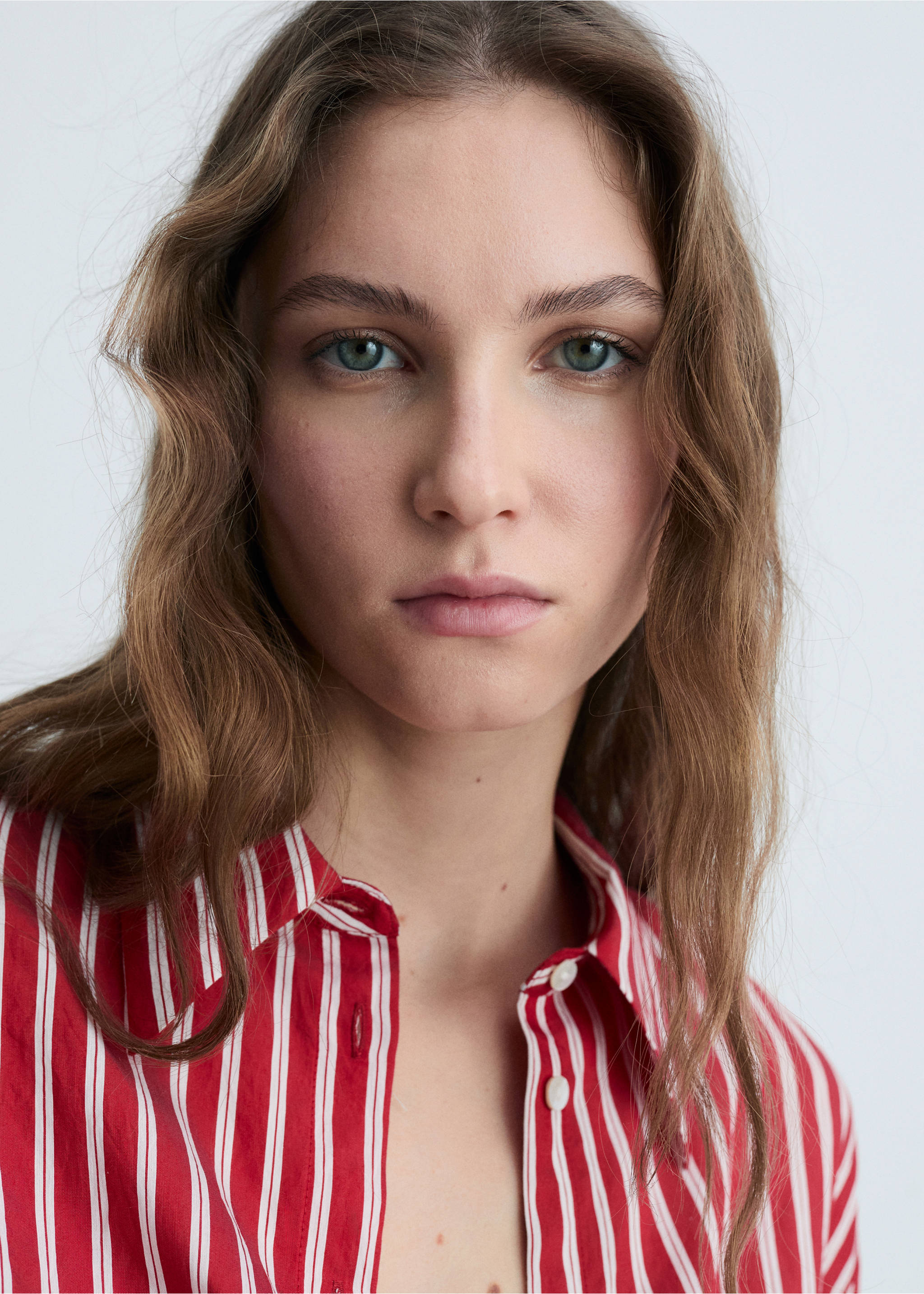 Striped straight shirt - Details of the article 1, Red. Ref: 87044069-00.