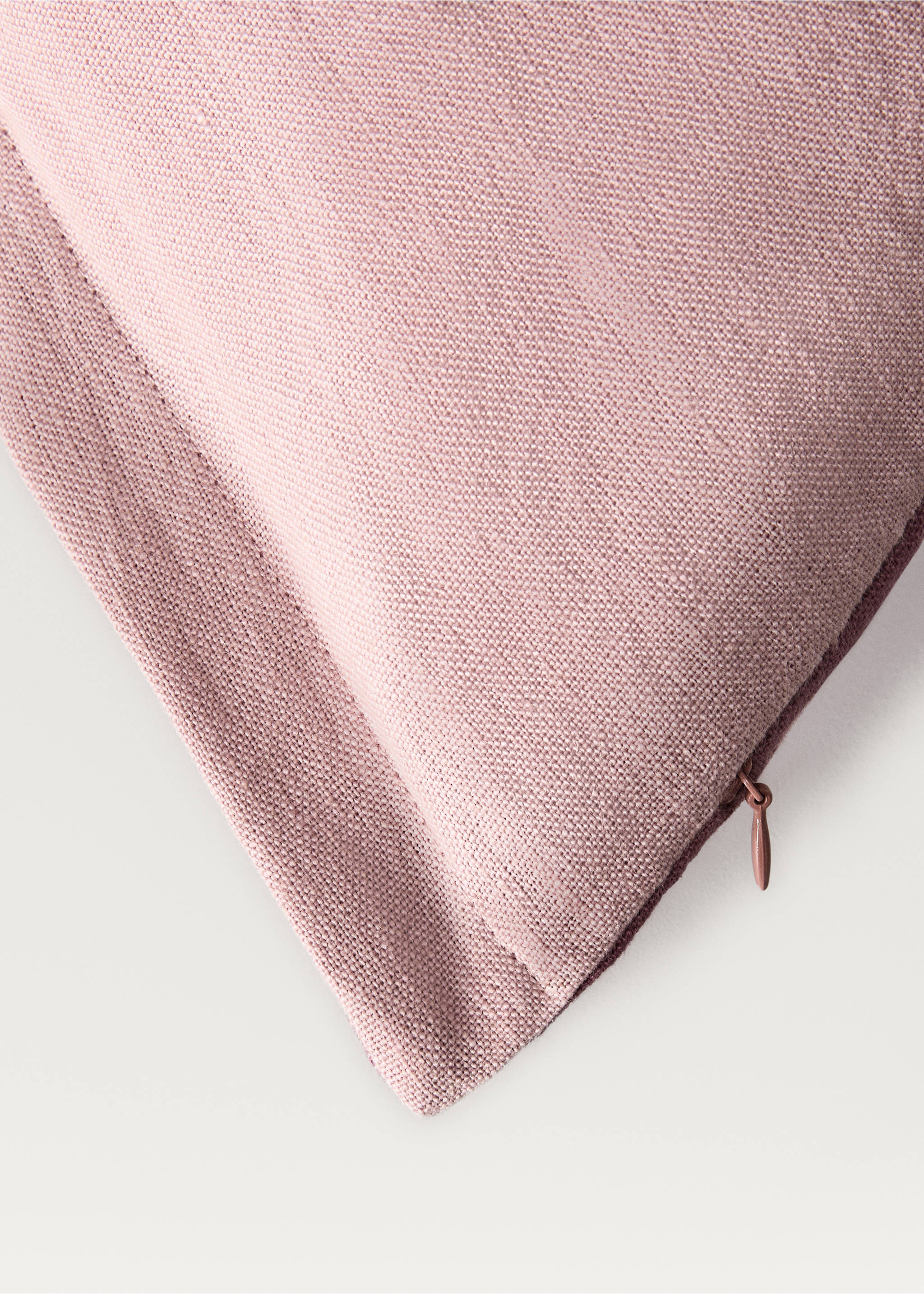 Two-tone linen cushion cover 40x60cm - Details of the article 3, Plum. Ref: 87044073-00.